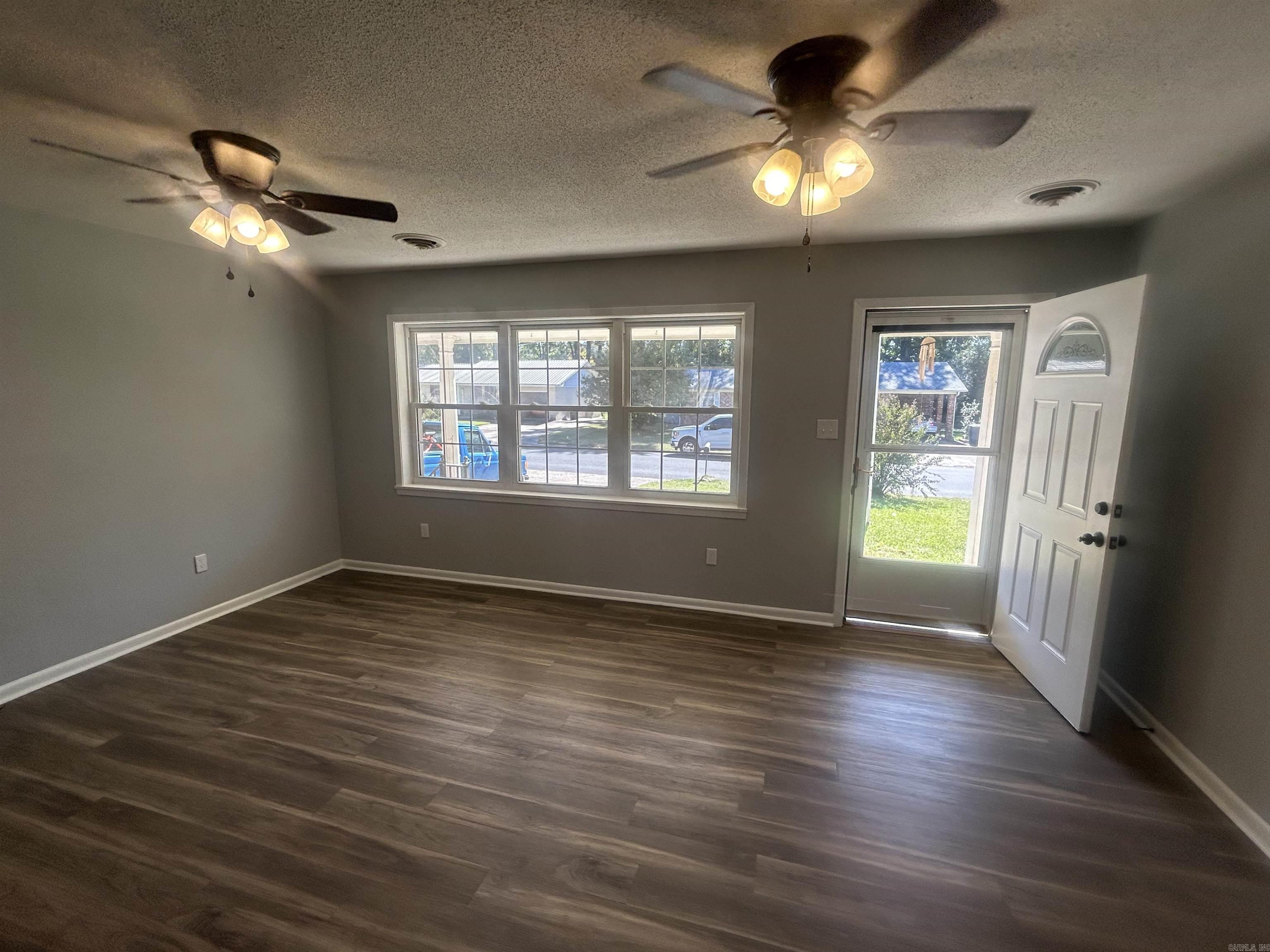 CLOVERDALE ADDN (MCRAE) - Residential