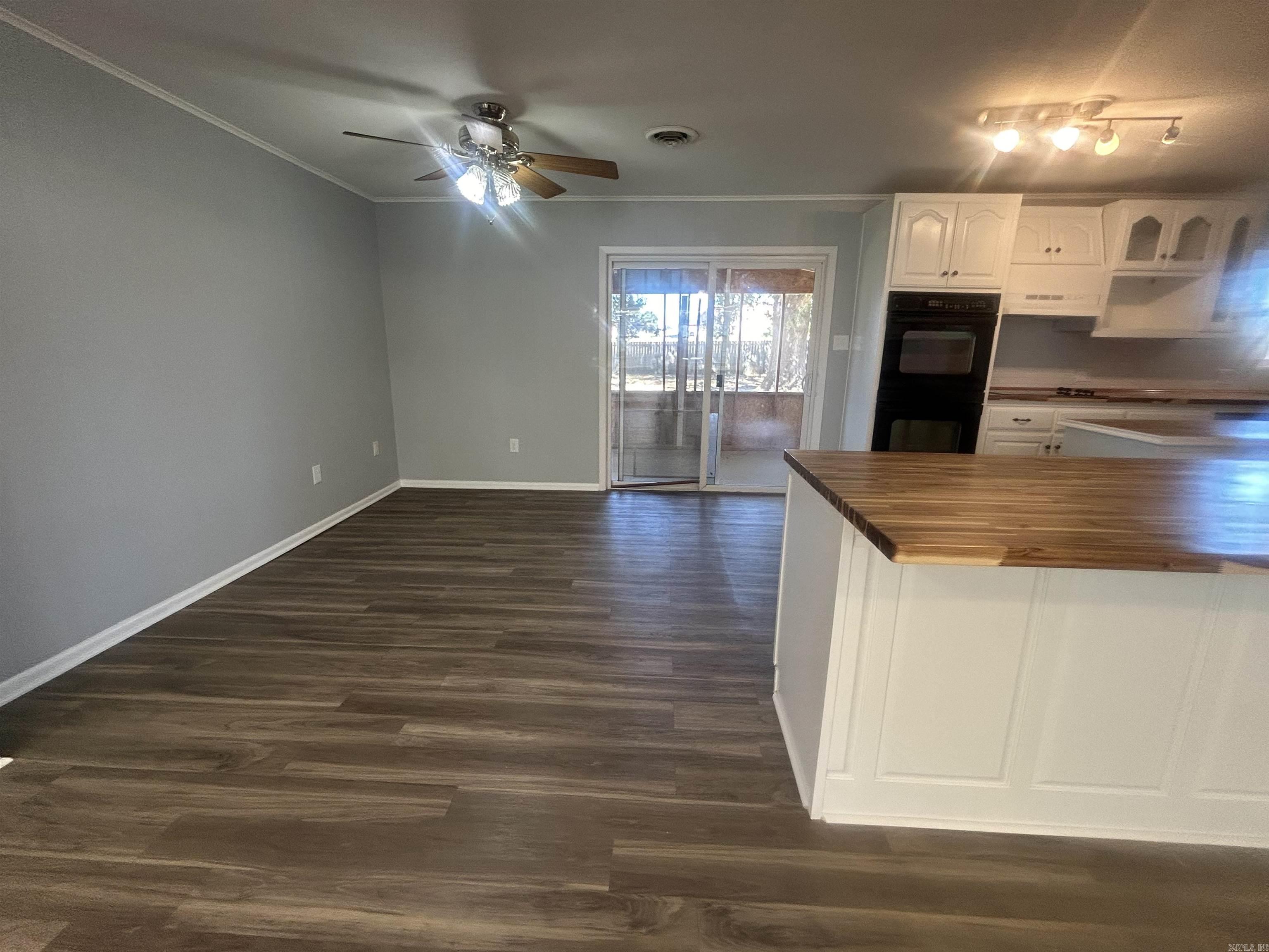 CLOVERDALE ADDN (MCRAE) - Residential