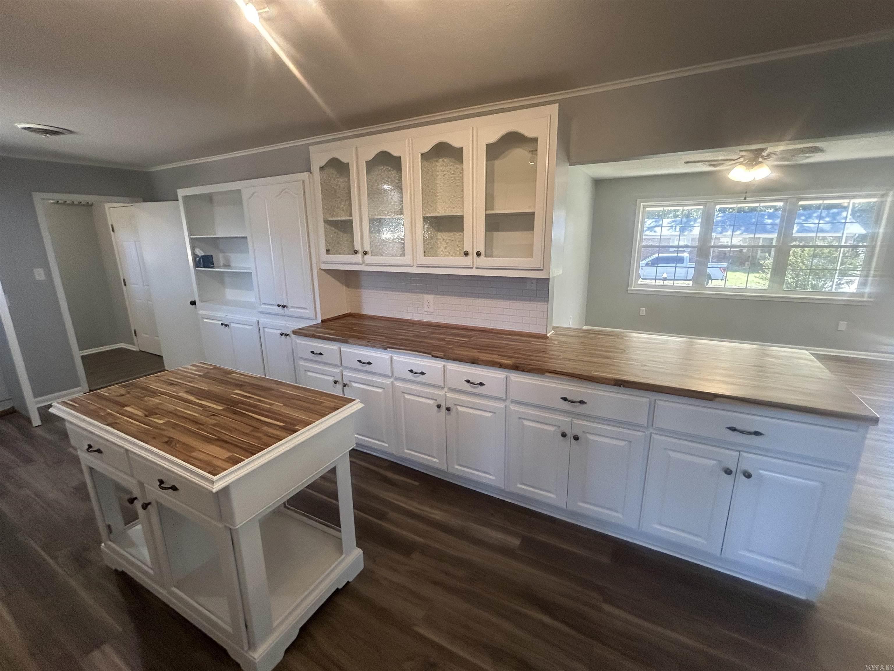 CLOVERDALE ADDN (MCRAE) - Residential