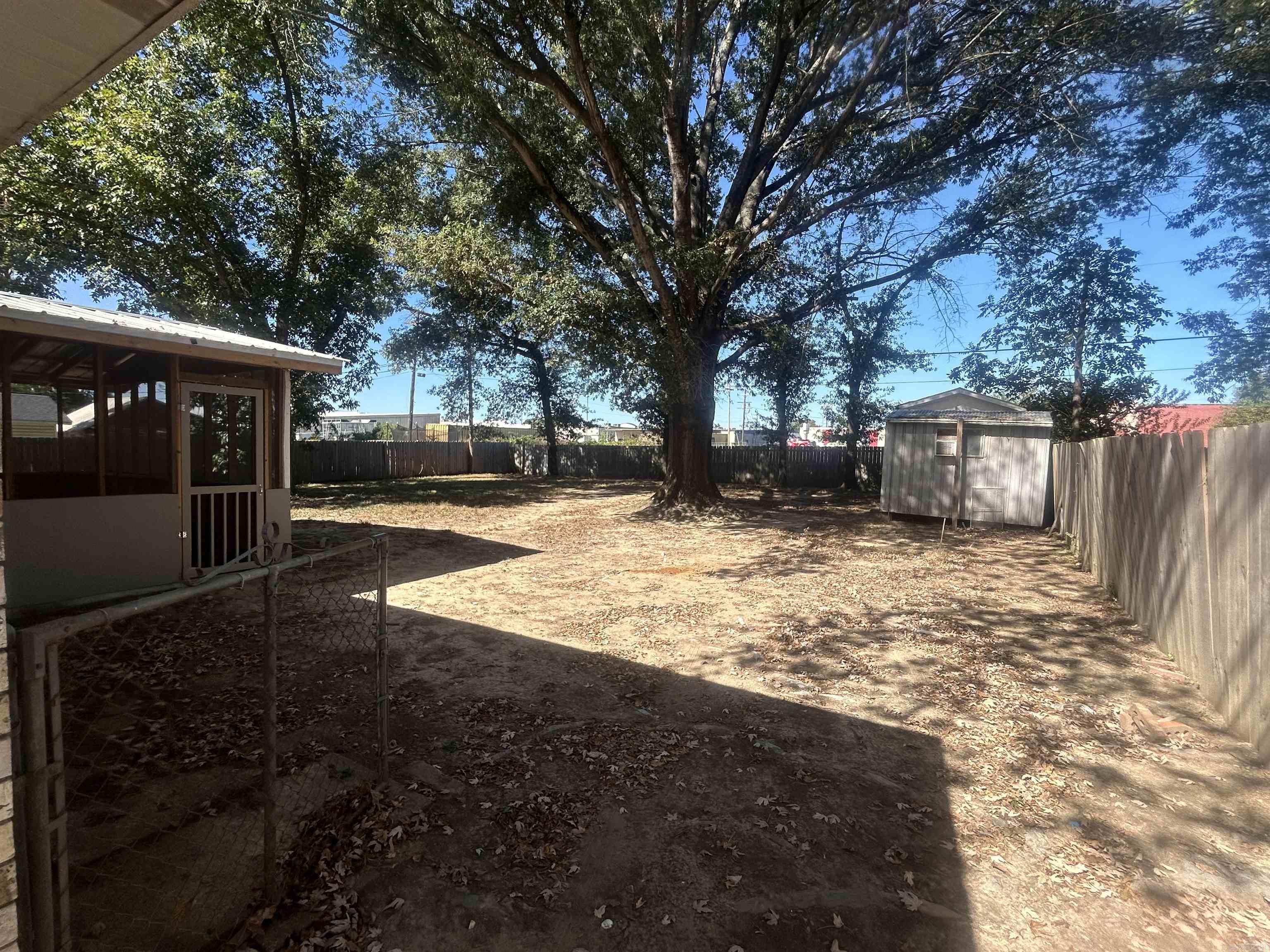 CLOVERDALE ADDN (MCRAE) - Residential