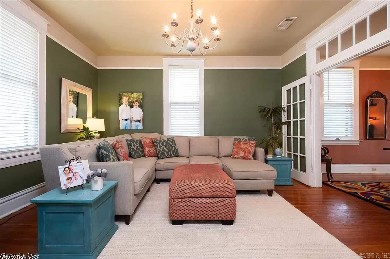 Auten & Moss - Residential Lease