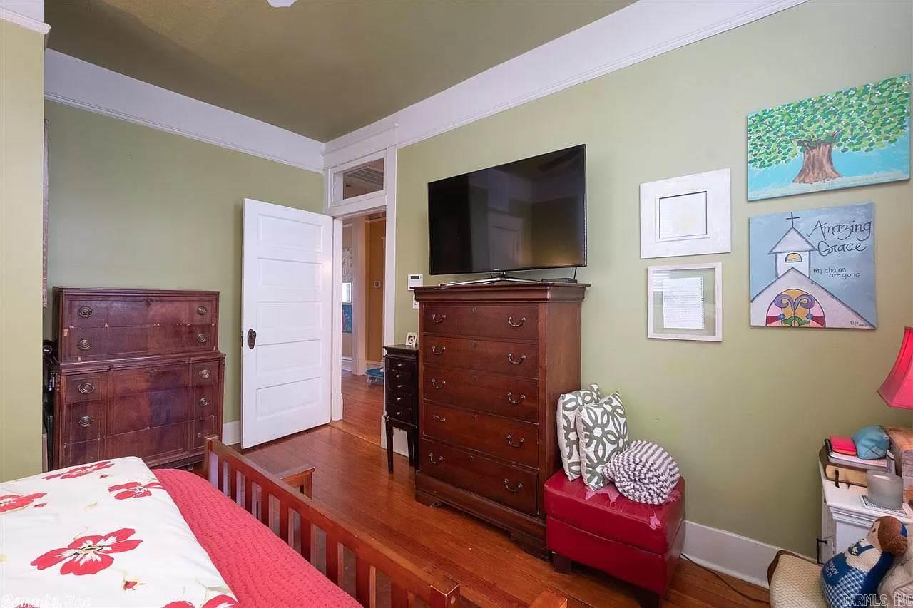 Auten & Moss - Residential Lease