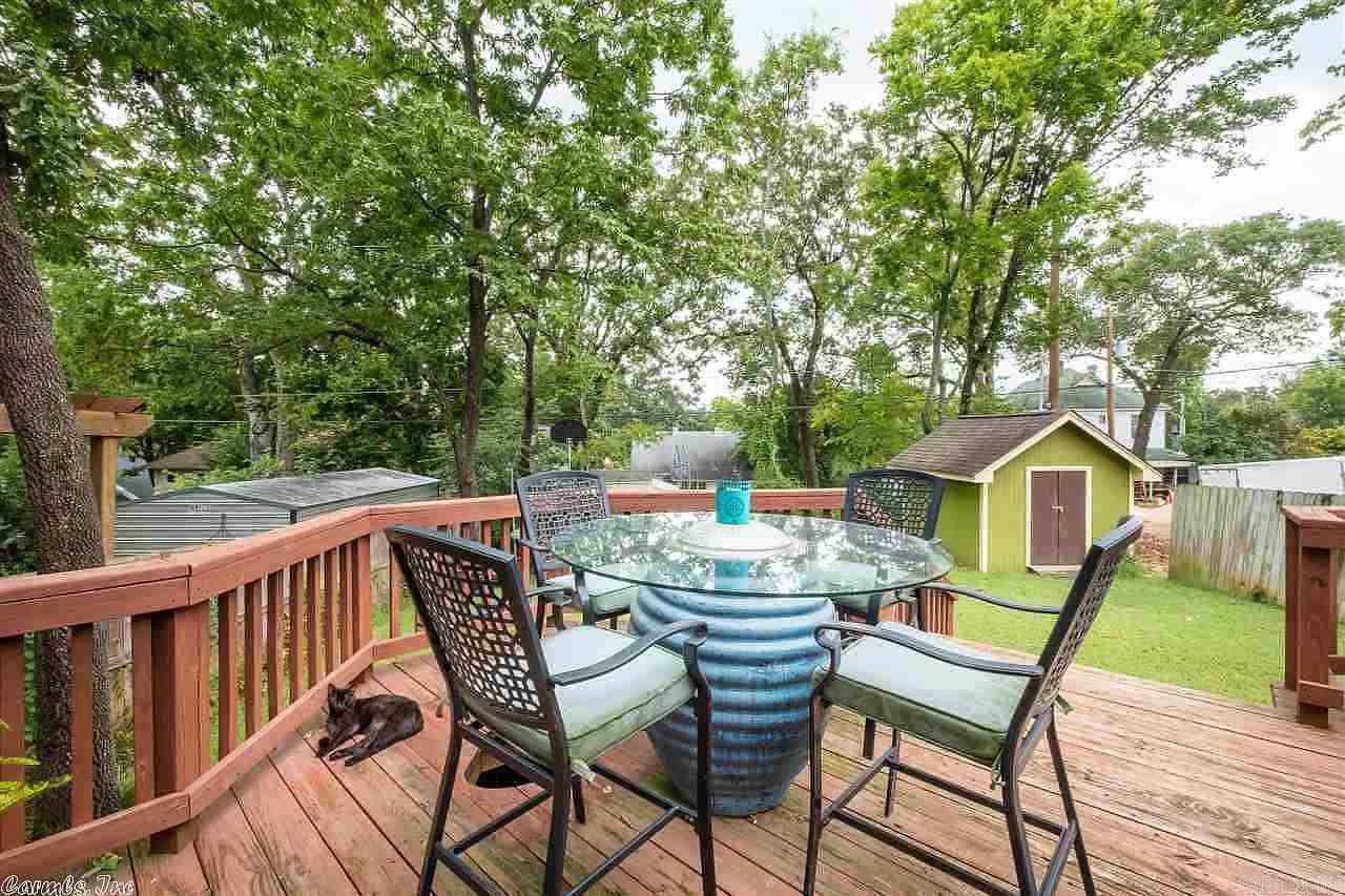 Auten & Moss - Residential Lease