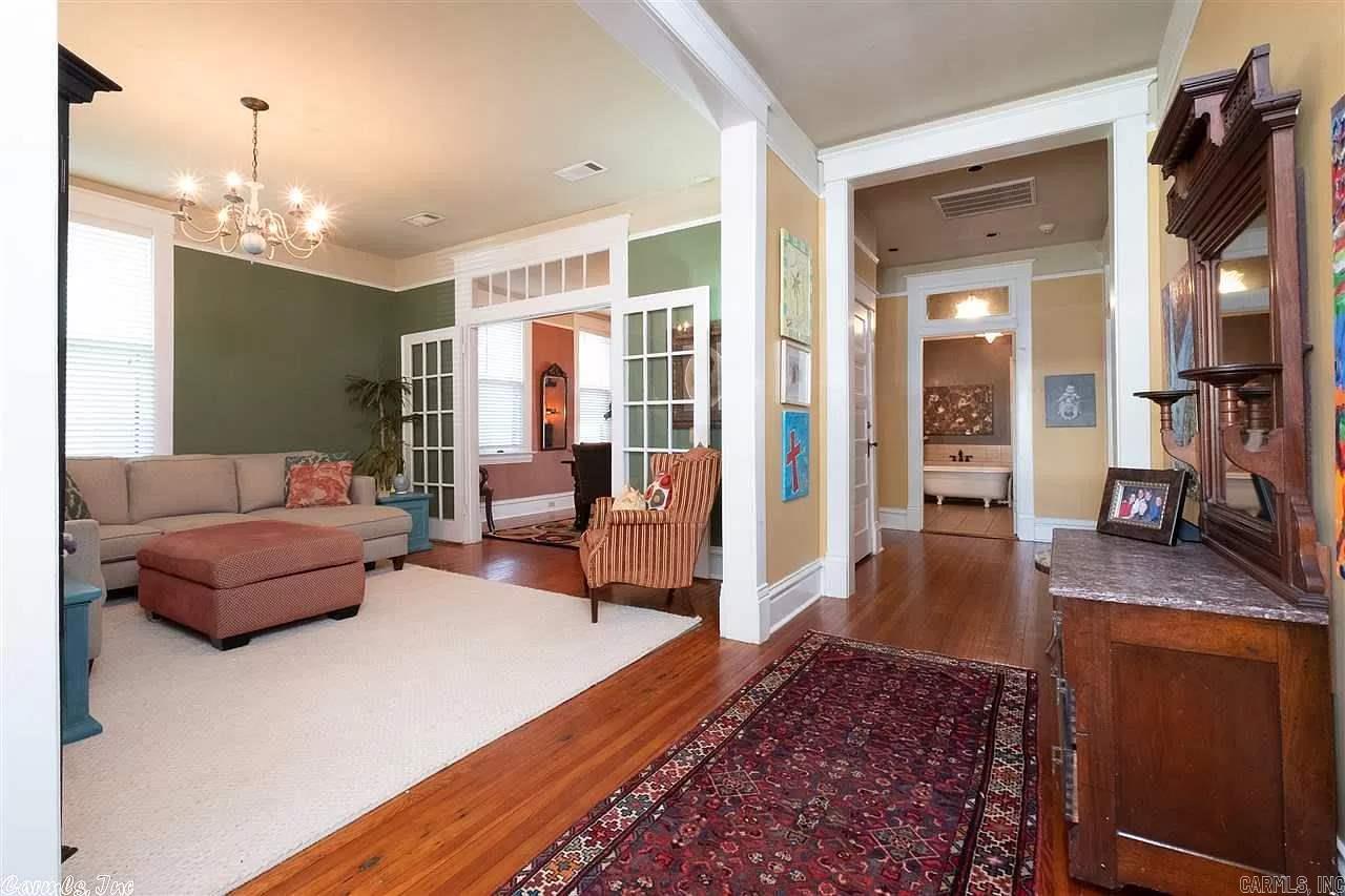 Auten & Moss - Residential Lease