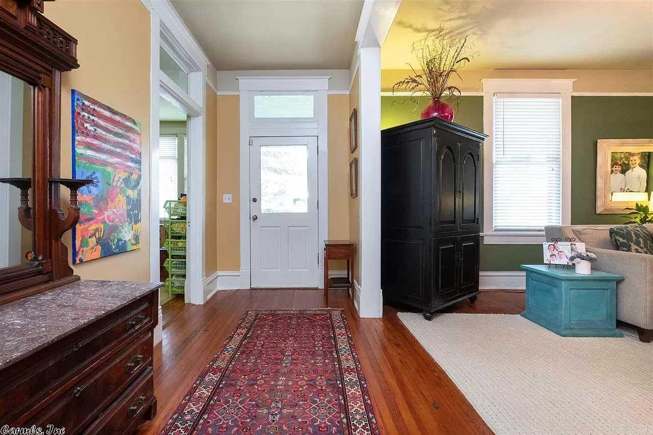 Auten & Moss - Residential Lease