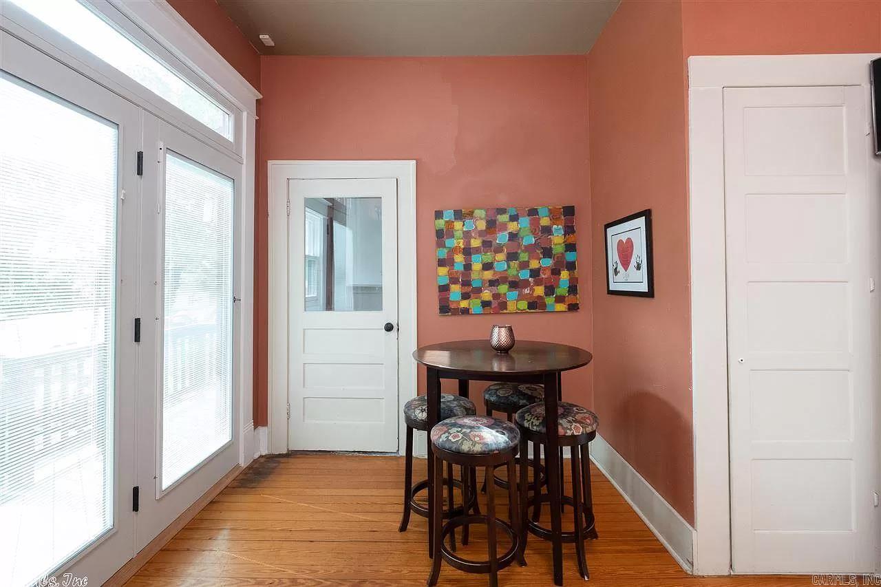 Auten & Moss - Residential Lease