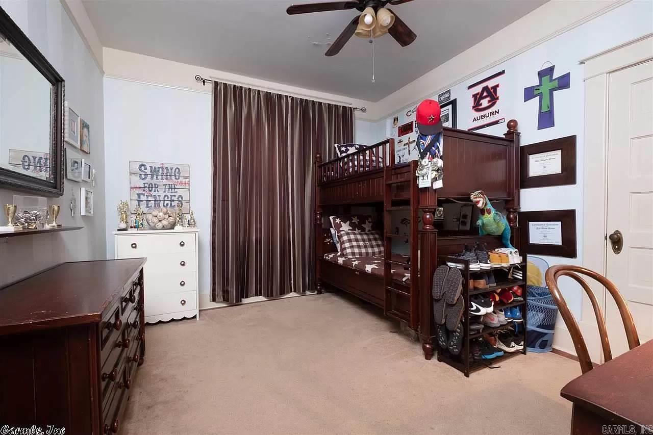 Auten & Moss - Residential Lease