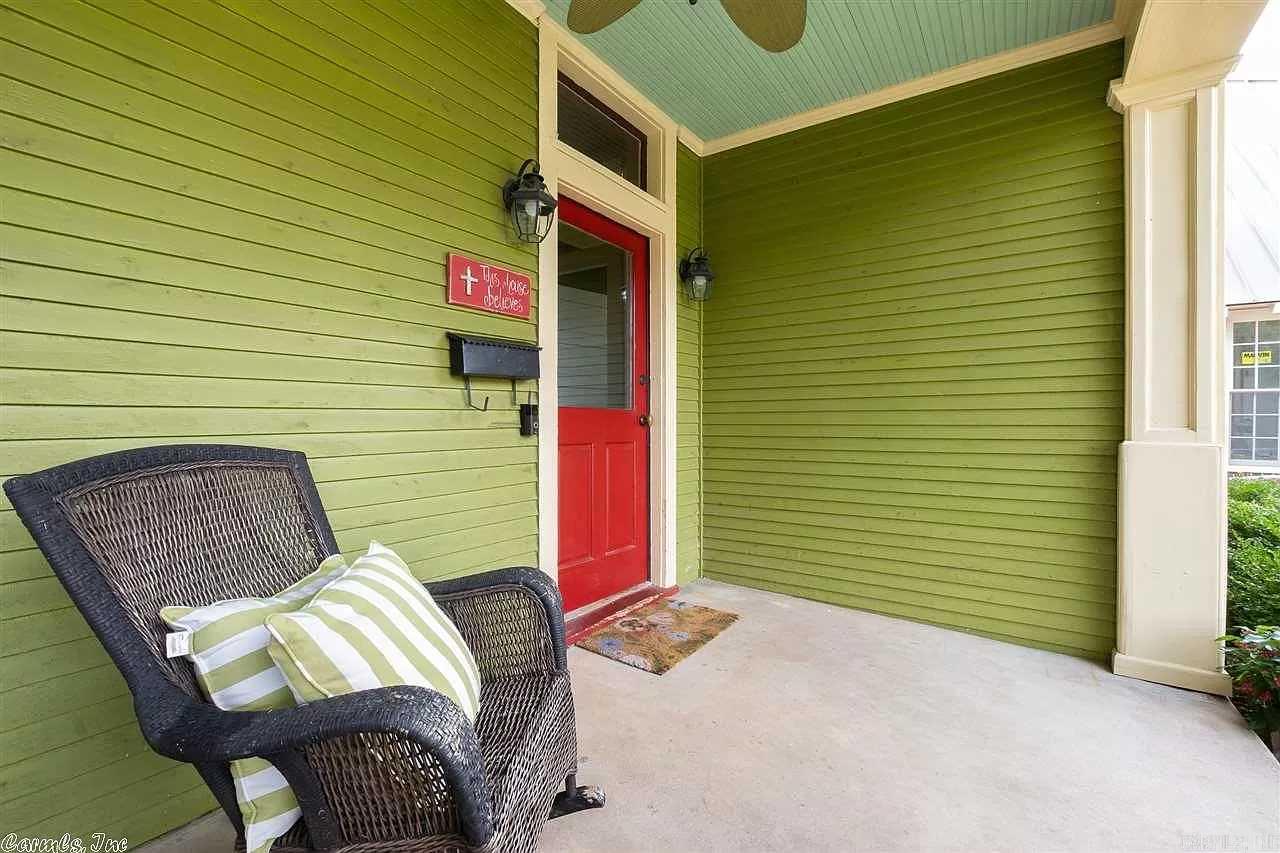 Auten & Moss - Residential Lease