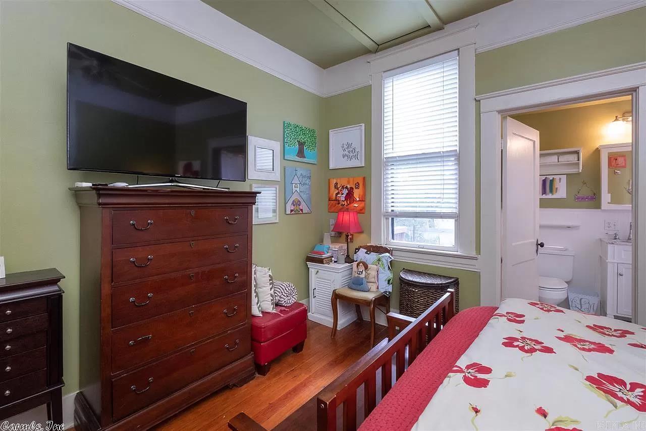 Auten & Moss - Residential Lease