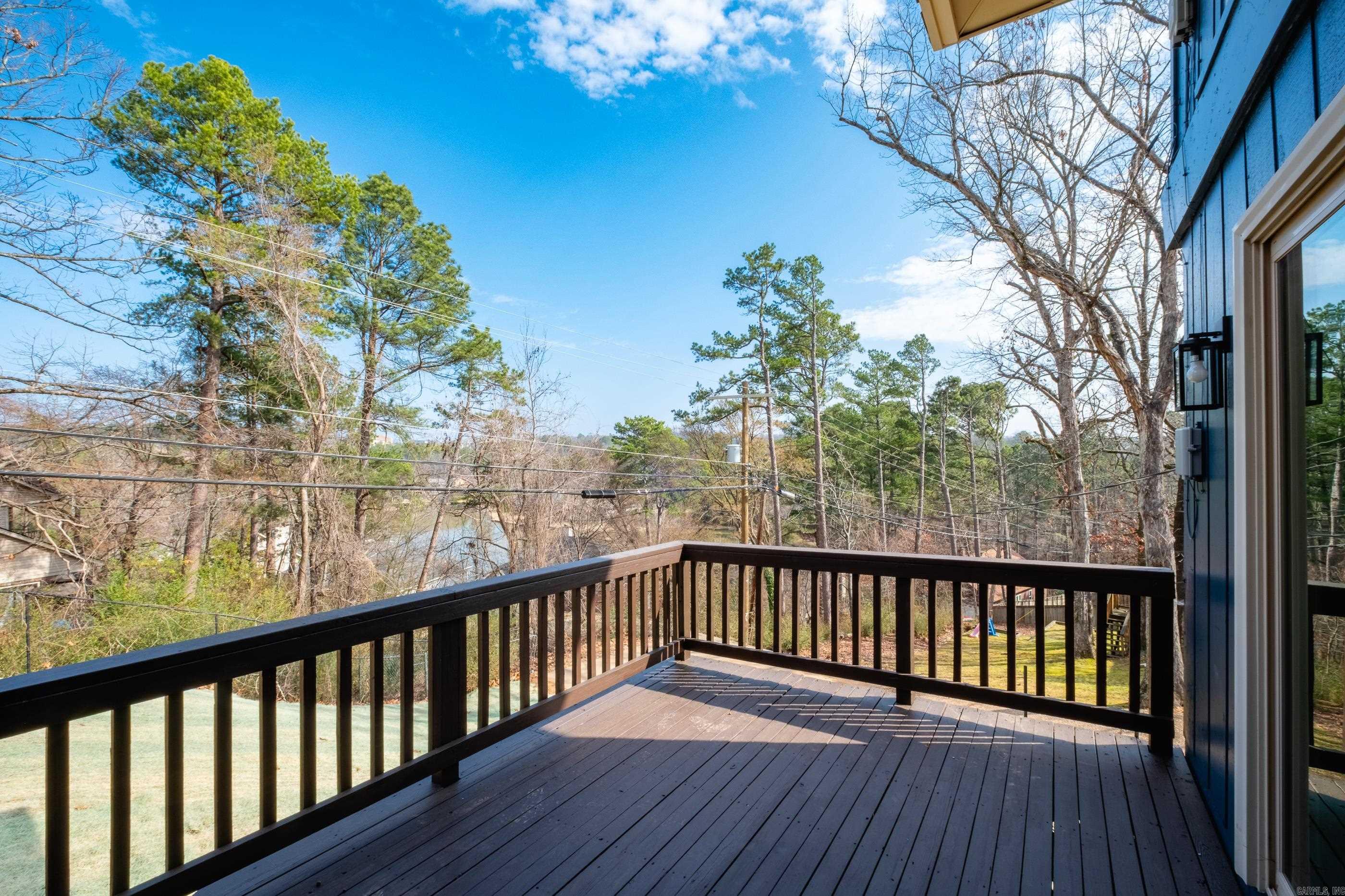 LEAWOOD MANOR - Residential