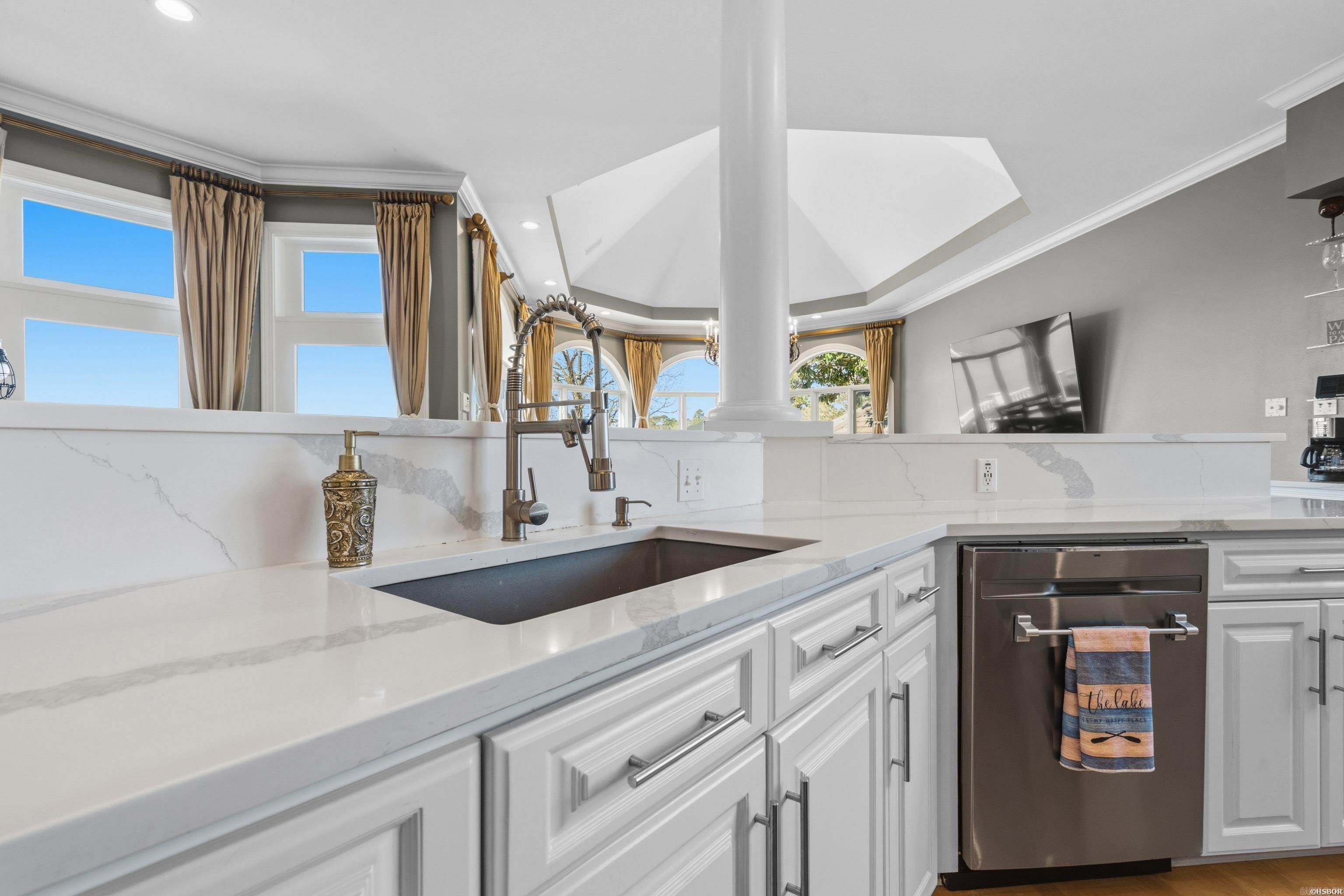 Driftwood Point - Residential