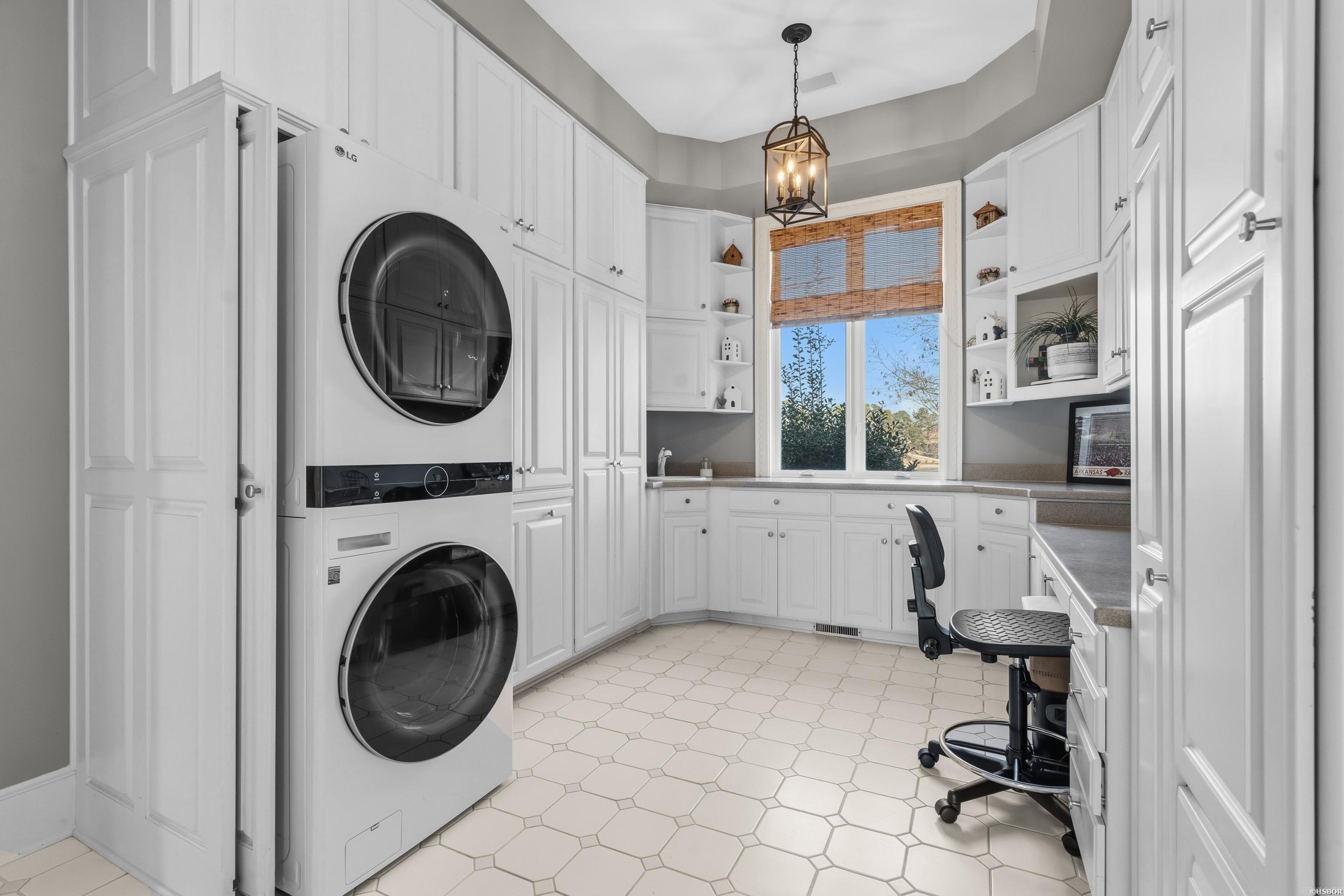 Driftwood Point - Residential