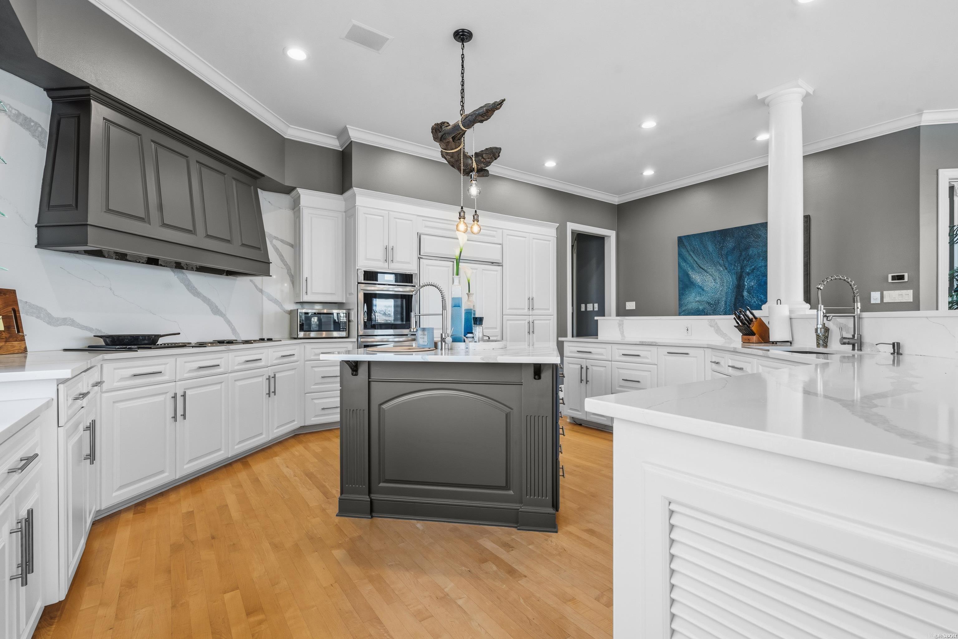 Driftwood Point - Residential