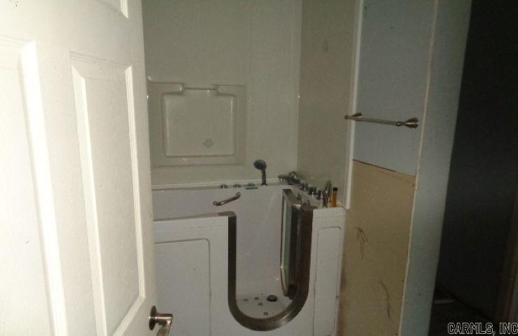 KELLOGG LAKE EST - Residential