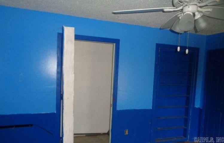 KELLOGG LAKE EST - Residential