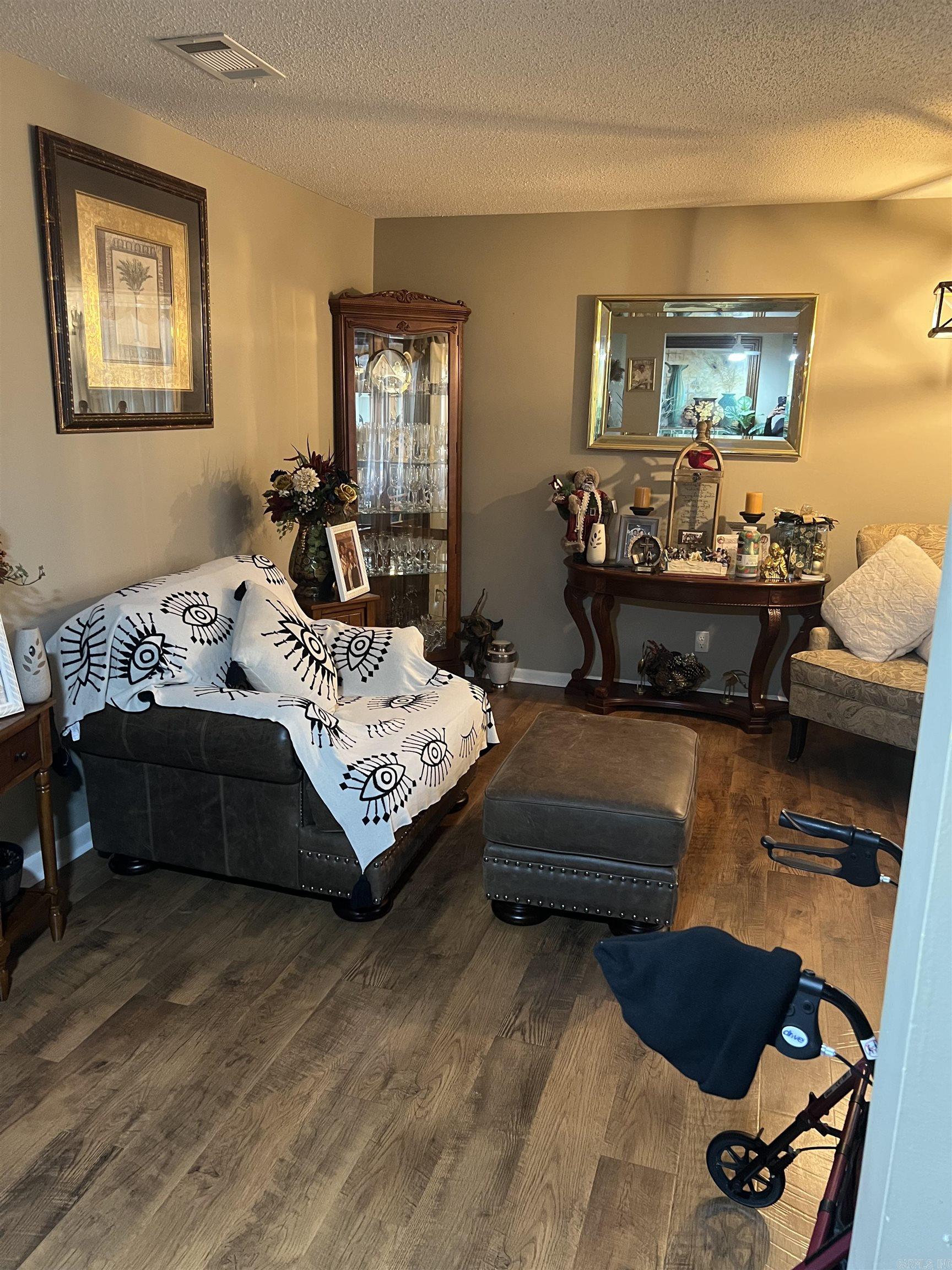 MAJESTIC OAKS - Residential