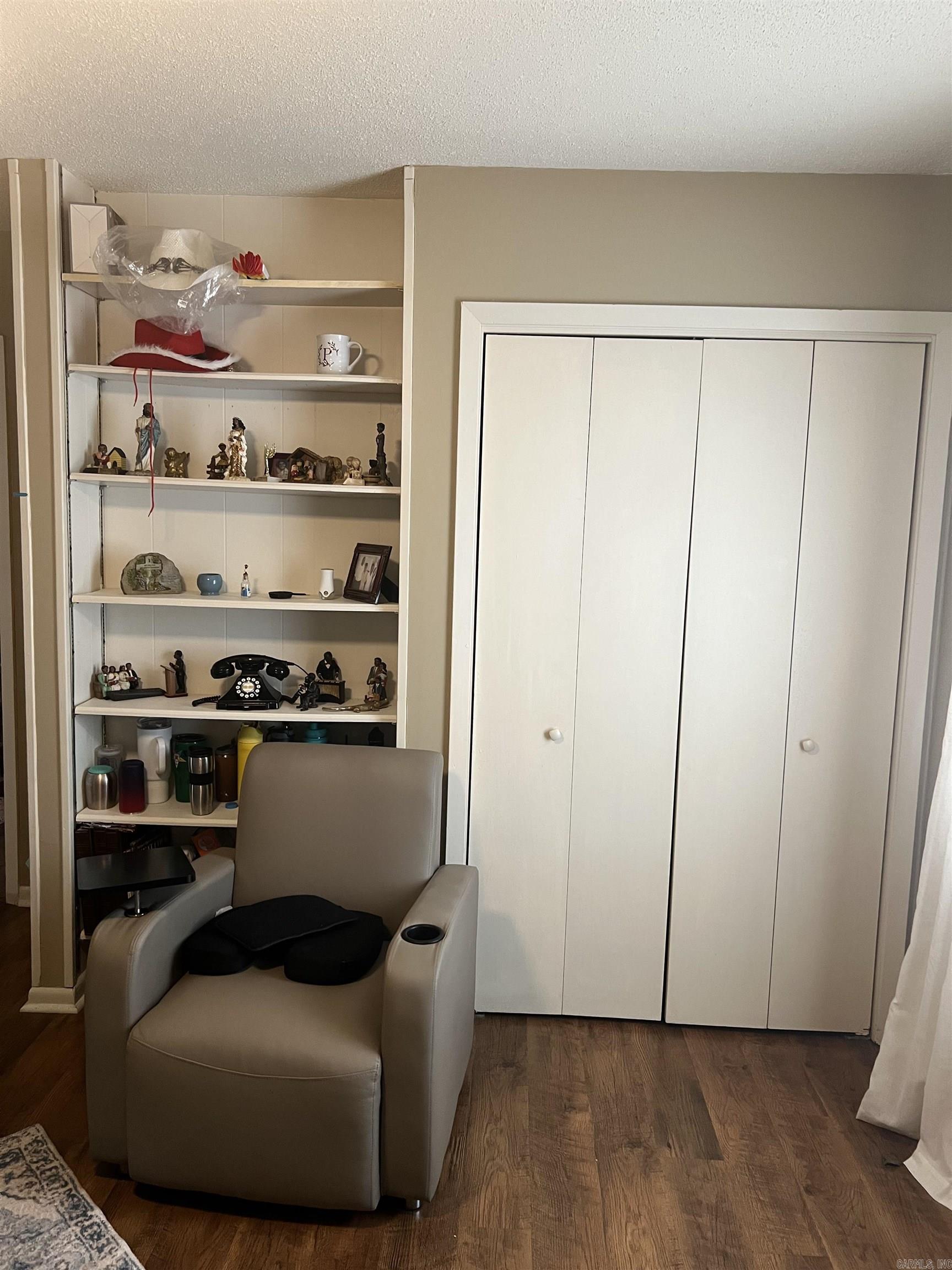 MAJESTIC OAKS - Residential