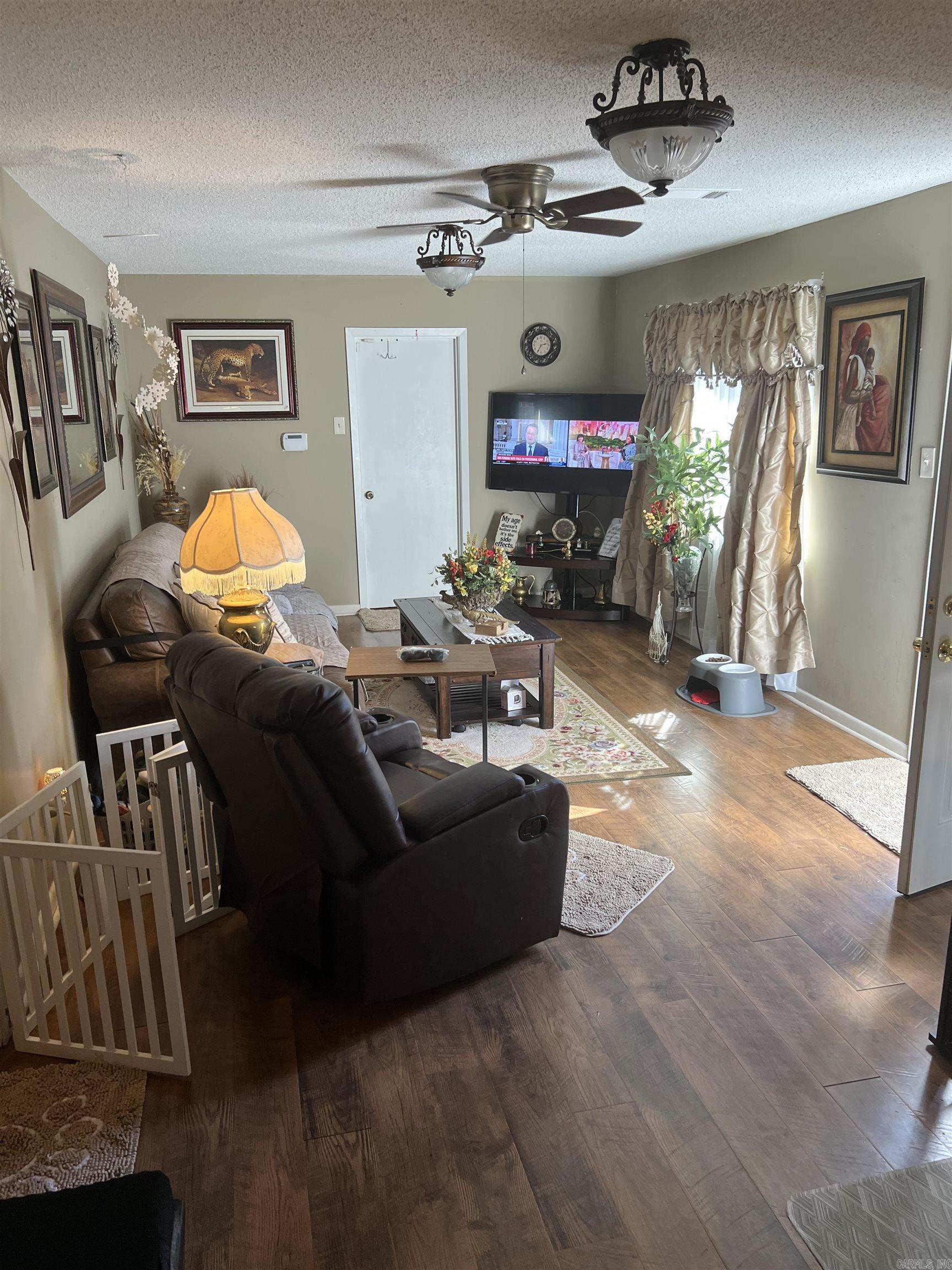 MAJESTIC OAKS - Residential