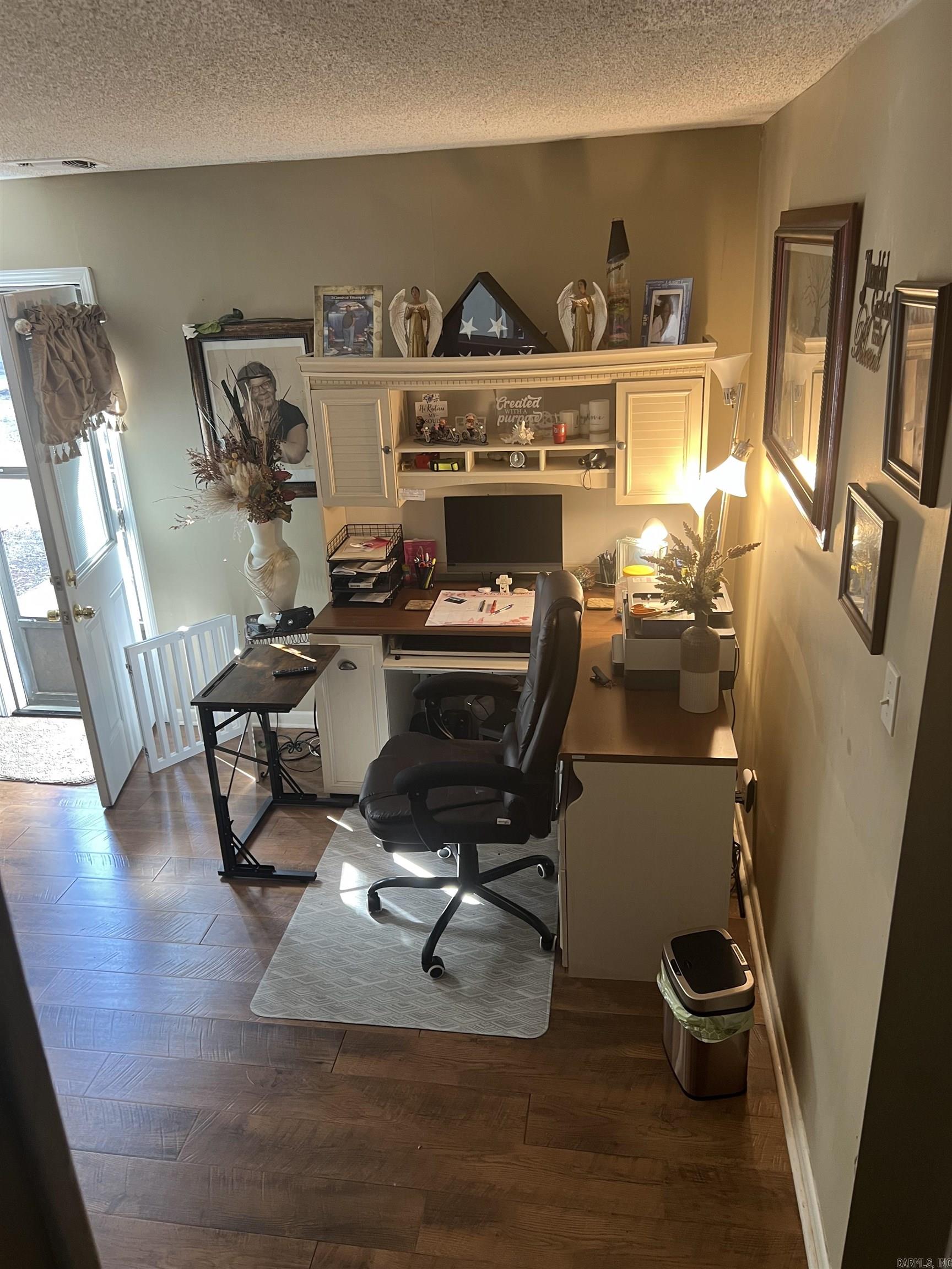 MAJESTIC OAKS - Residential