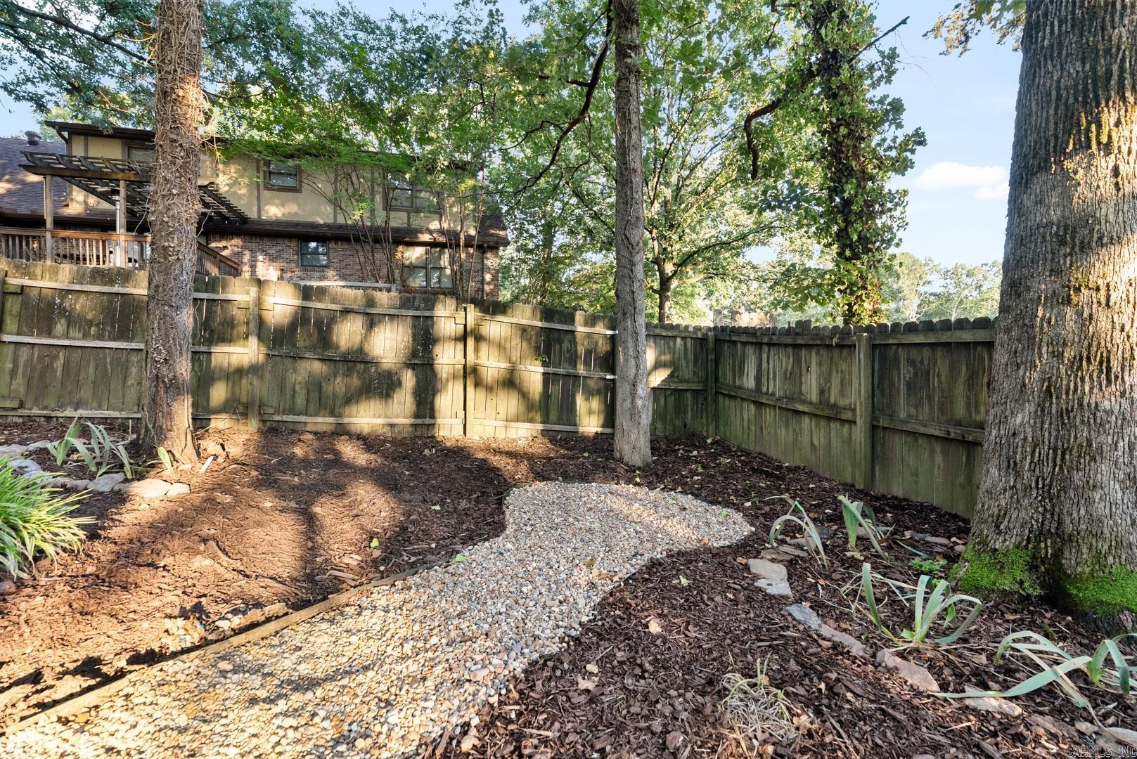 LONGLEA MANOR ADDN - Residential