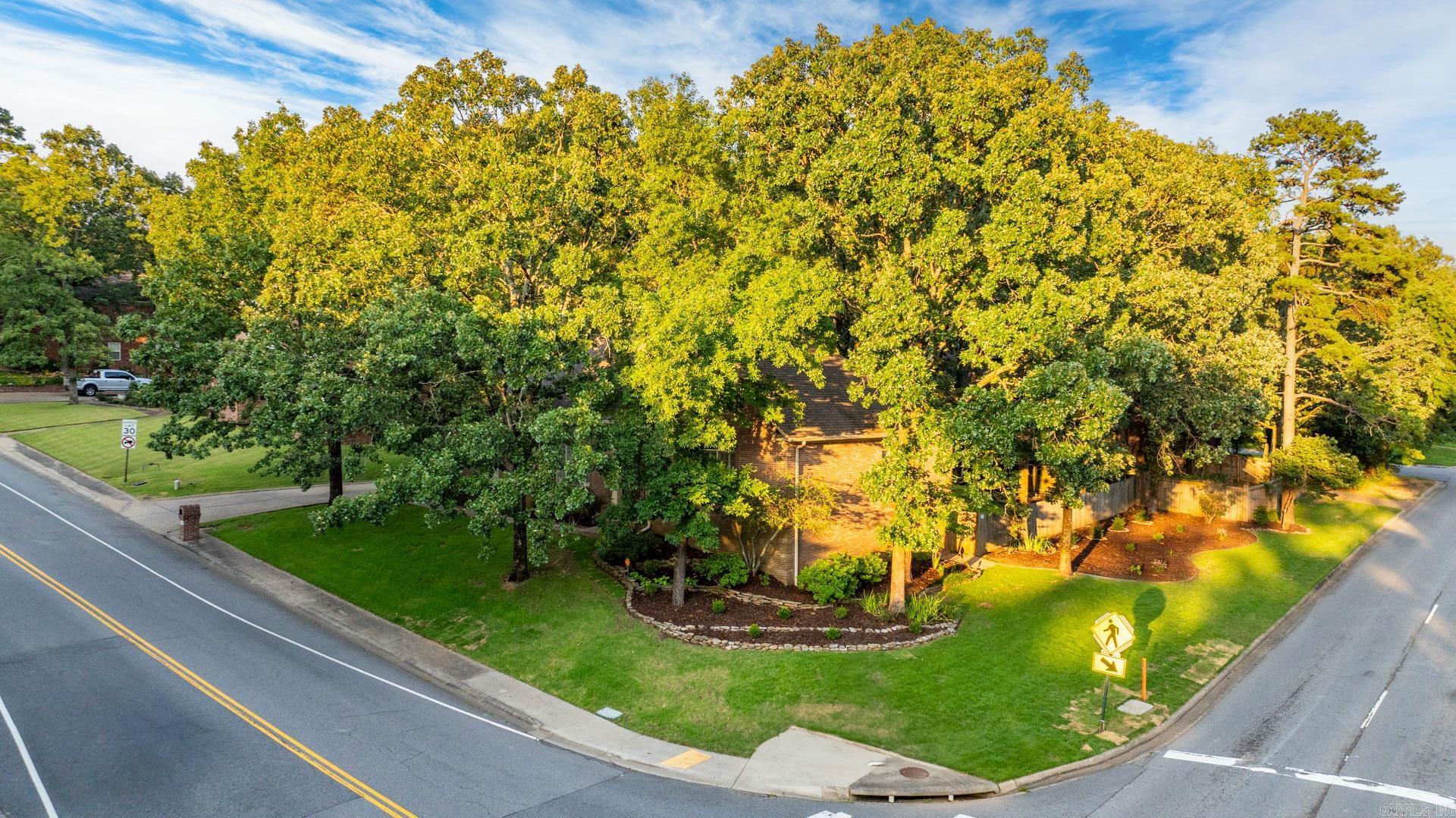 LONGLEA MANOR ADDN - Residential