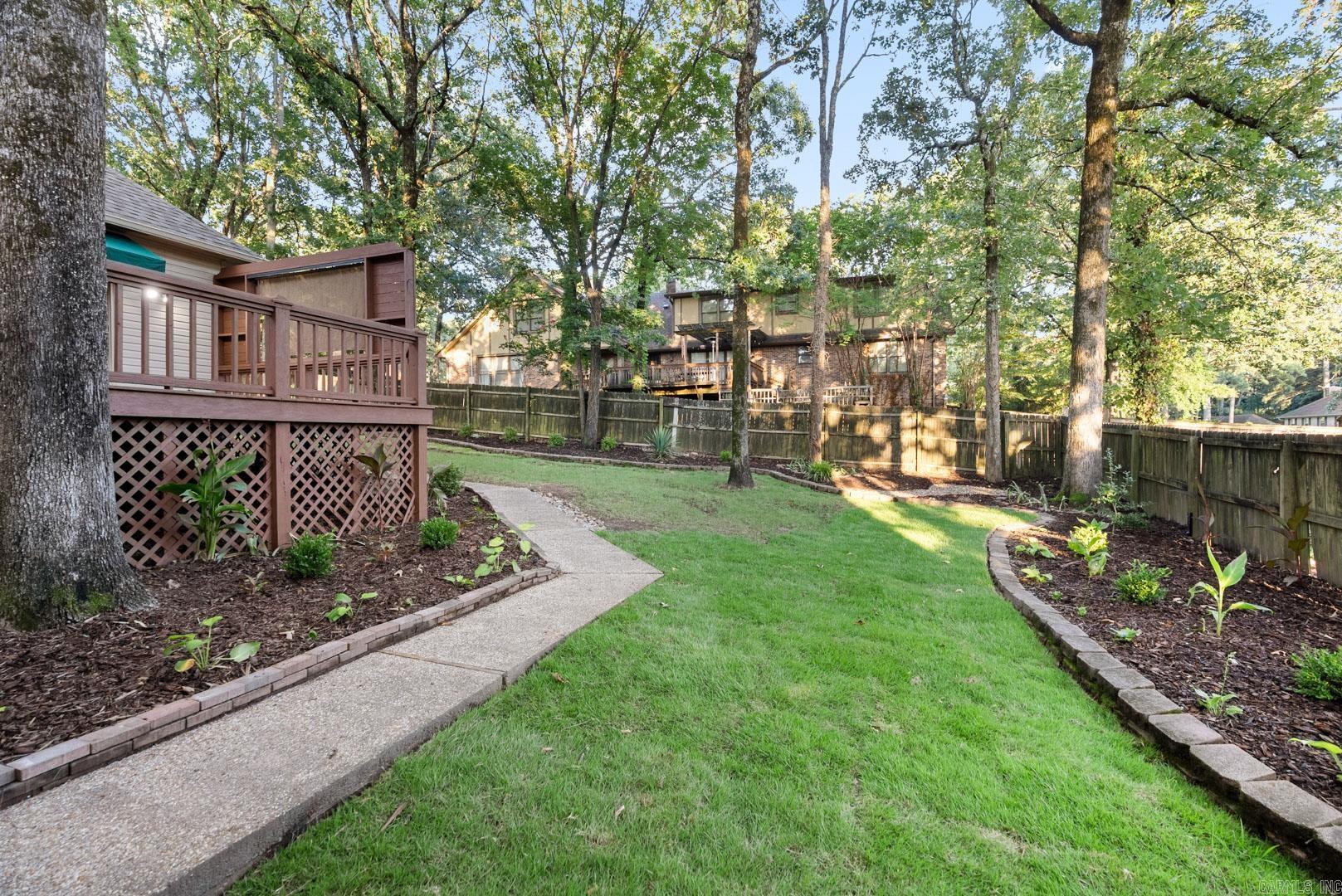 LONGLEA MANOR ADDN - Residential