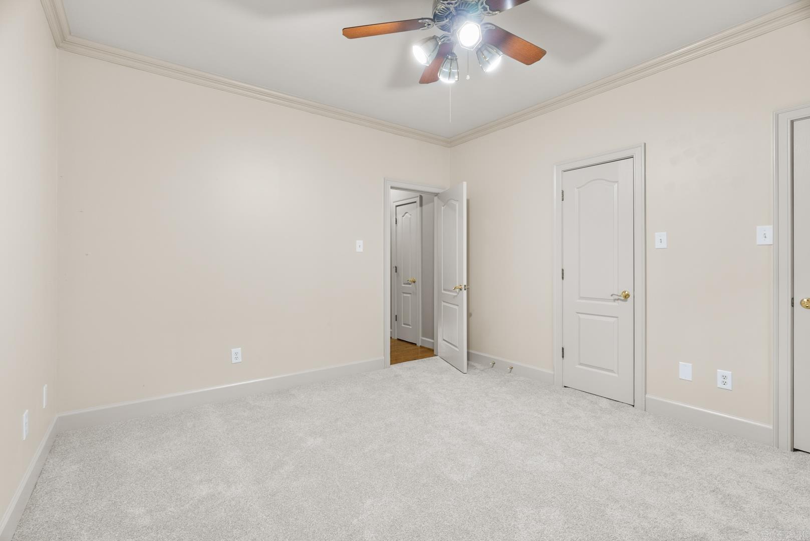 LONGLEA MANOR ADDN - Residential