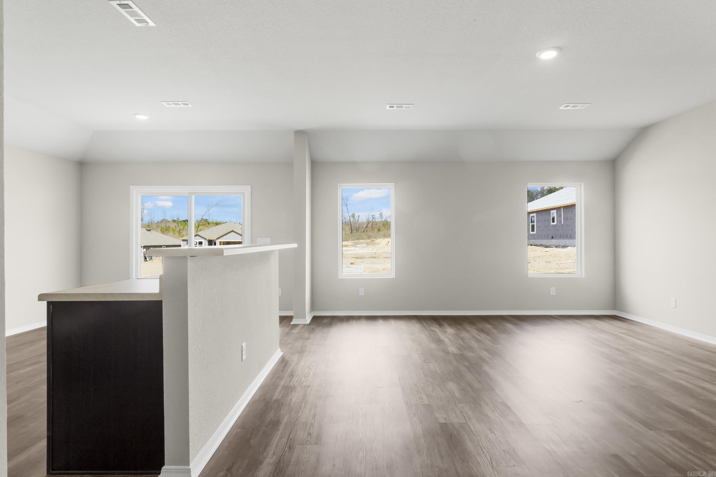 HILLDALE CROSSING - Residential