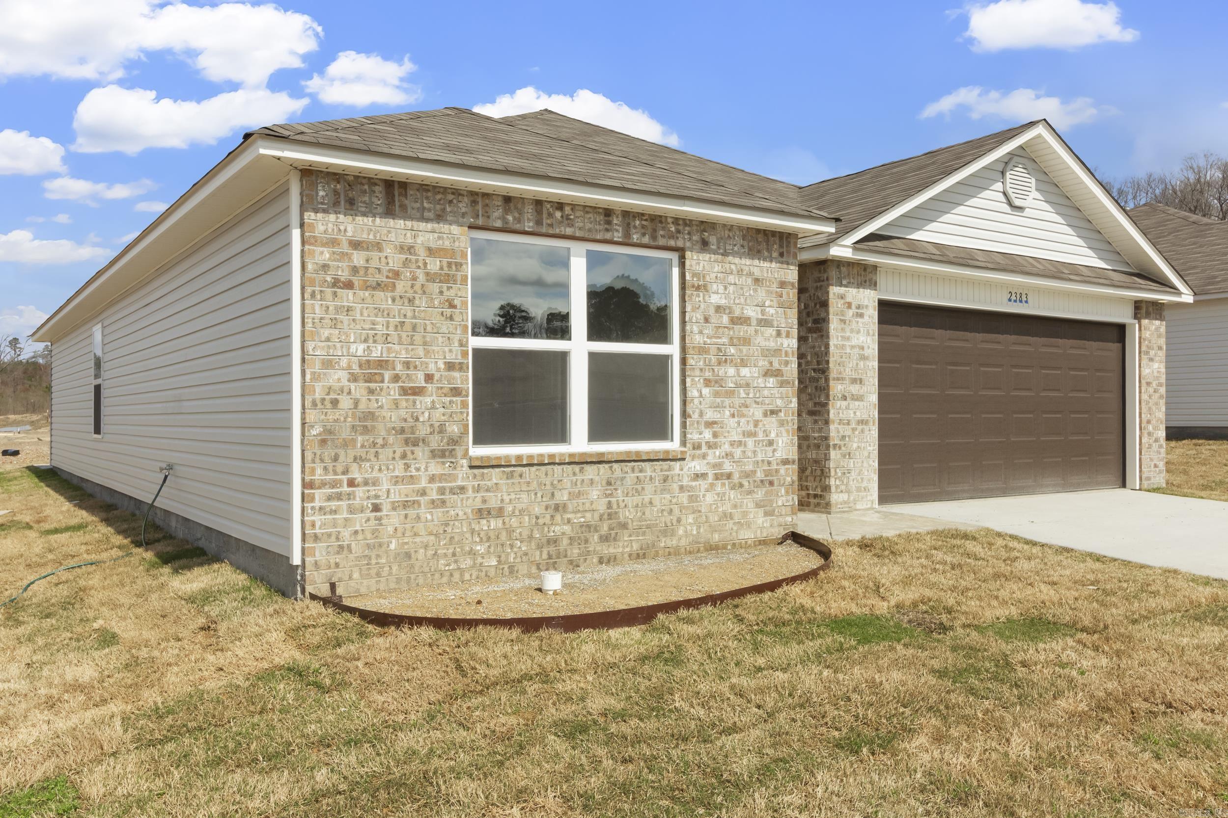 HILLDALE CROSSING - Residential