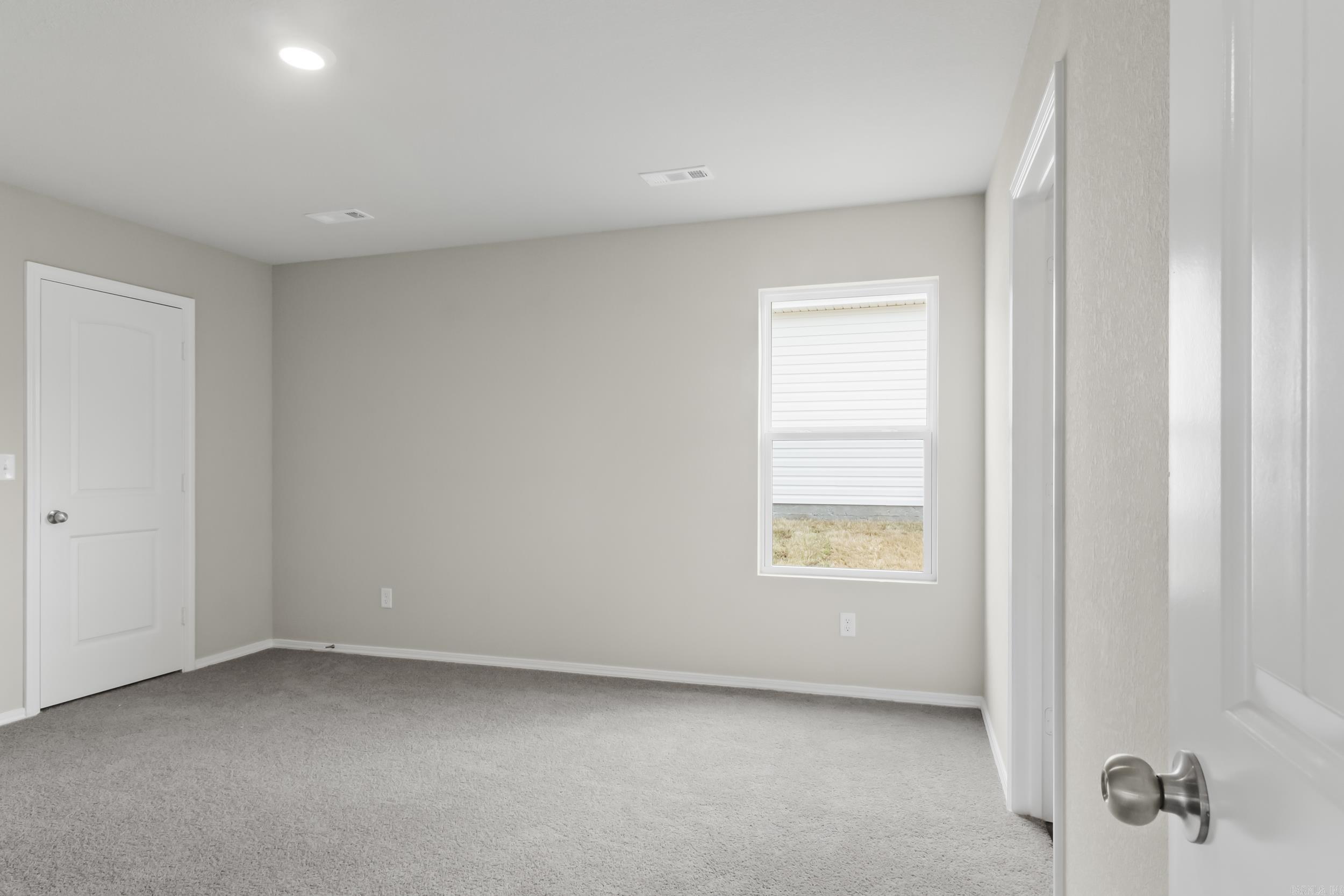 HILLDALE CROSSING - Residential