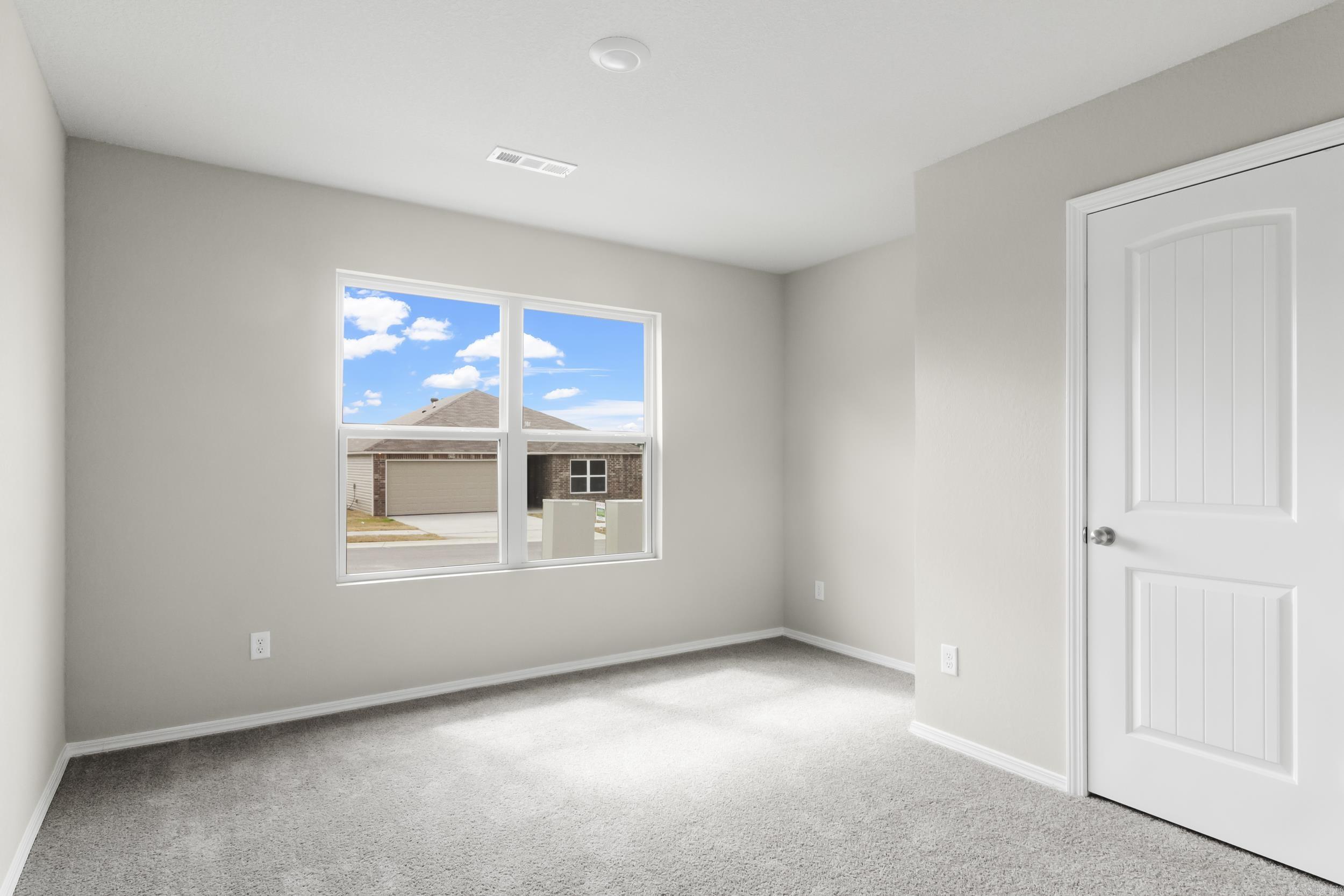 HILLDALE CROSSING - Residential