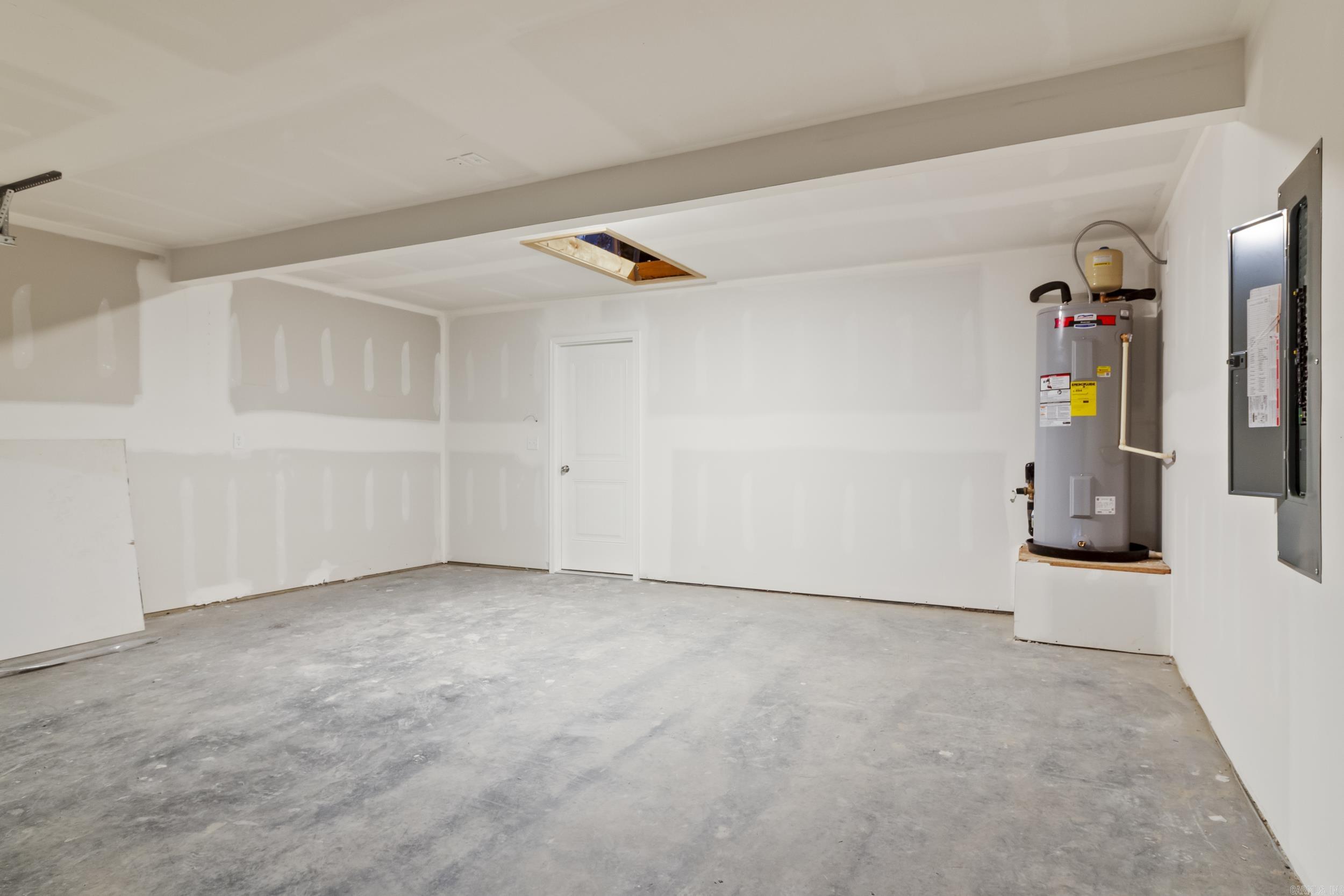 HILLDALE CROSSING - Residential