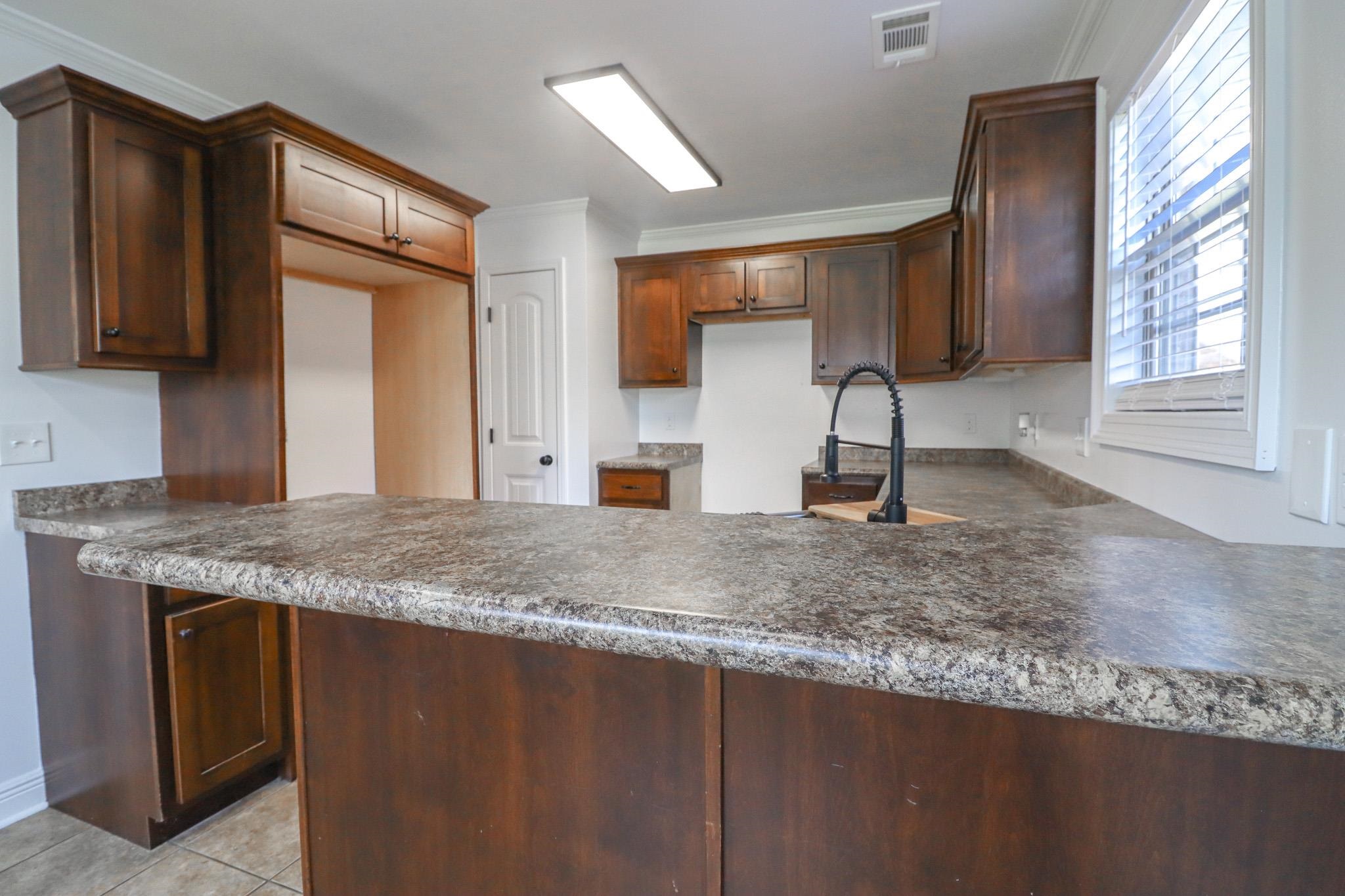 DONLEE RIDGE - Residential