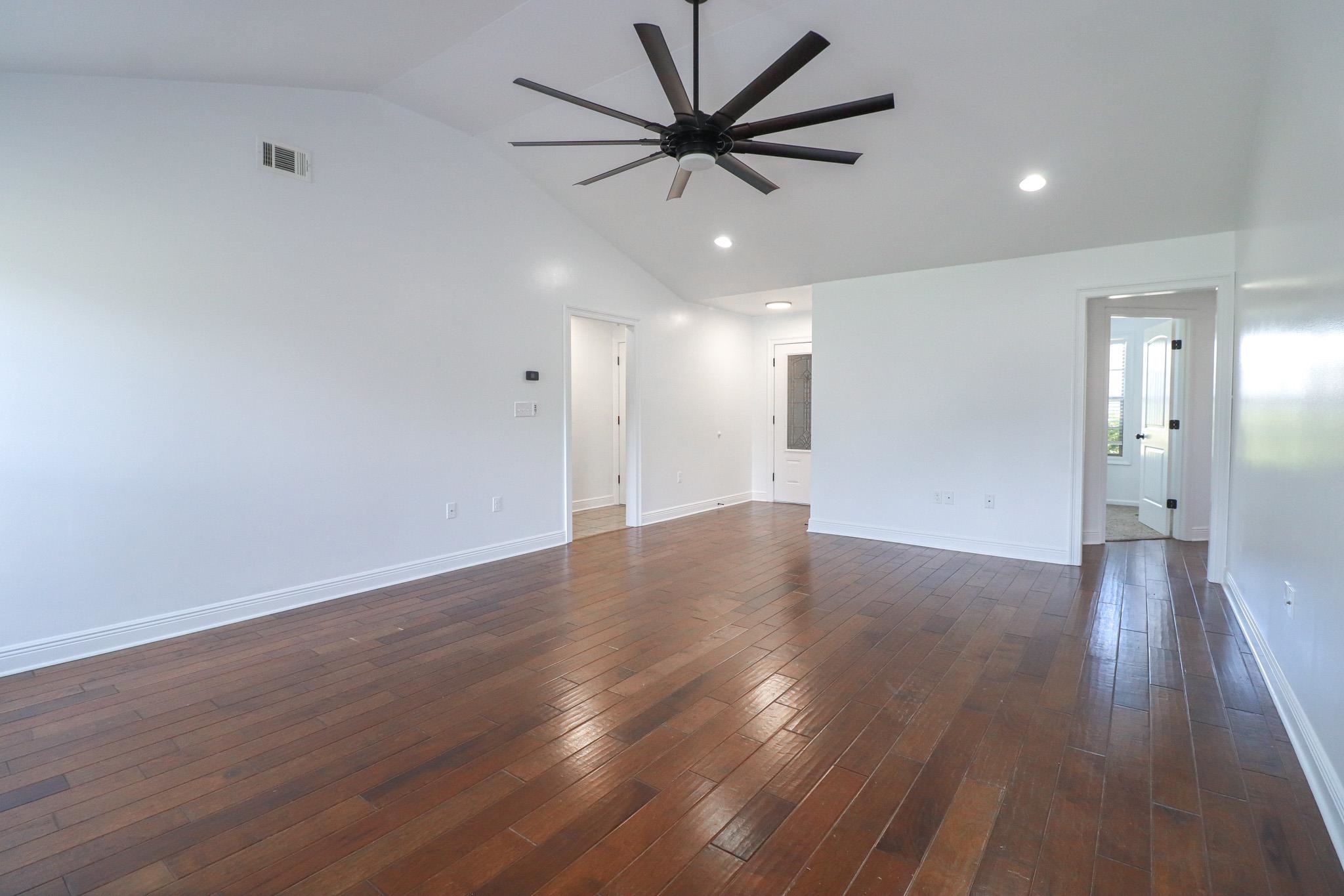 DONLEE RIDGE - Residential