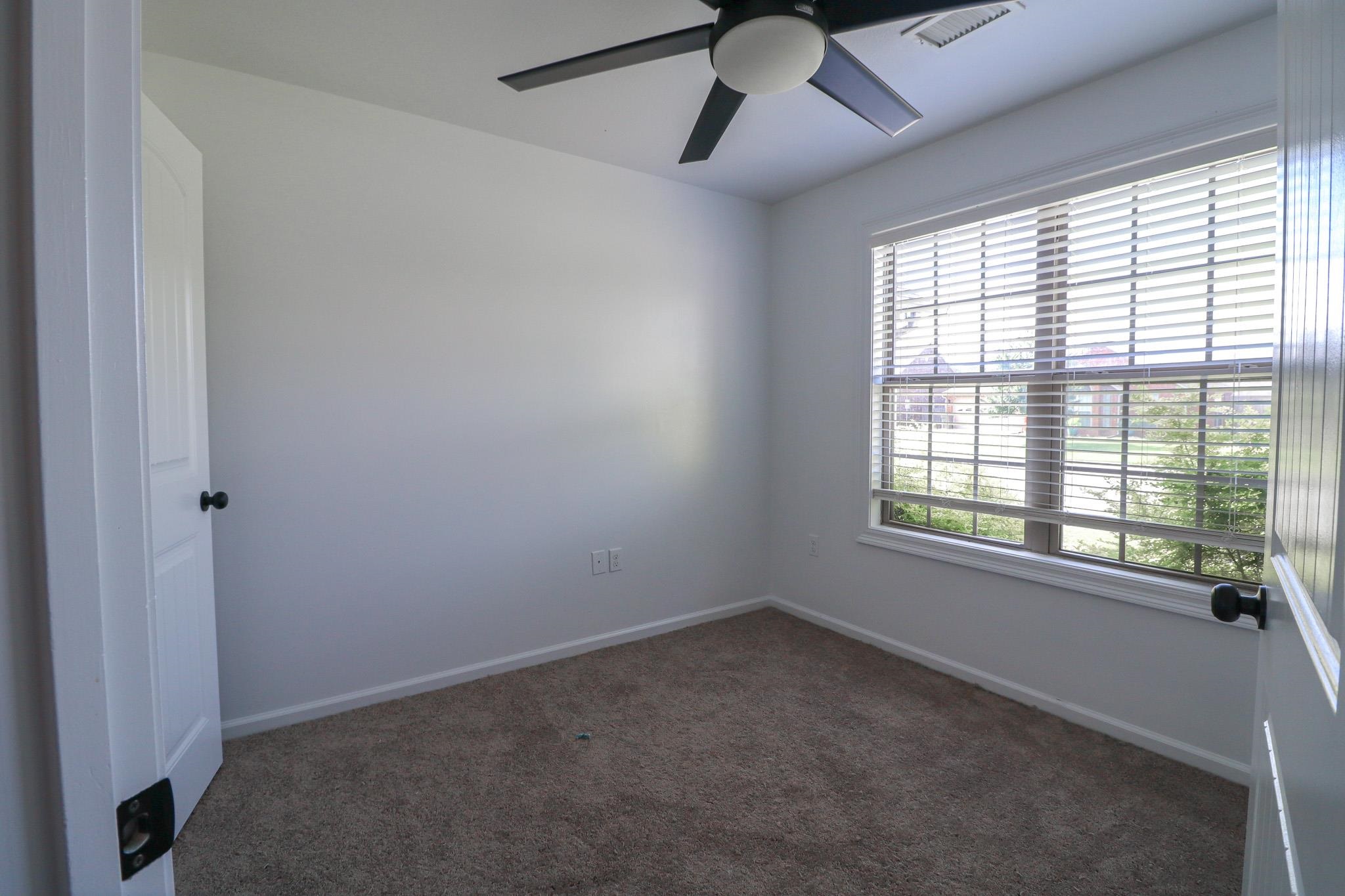 DONLEE RIDGE - Residential