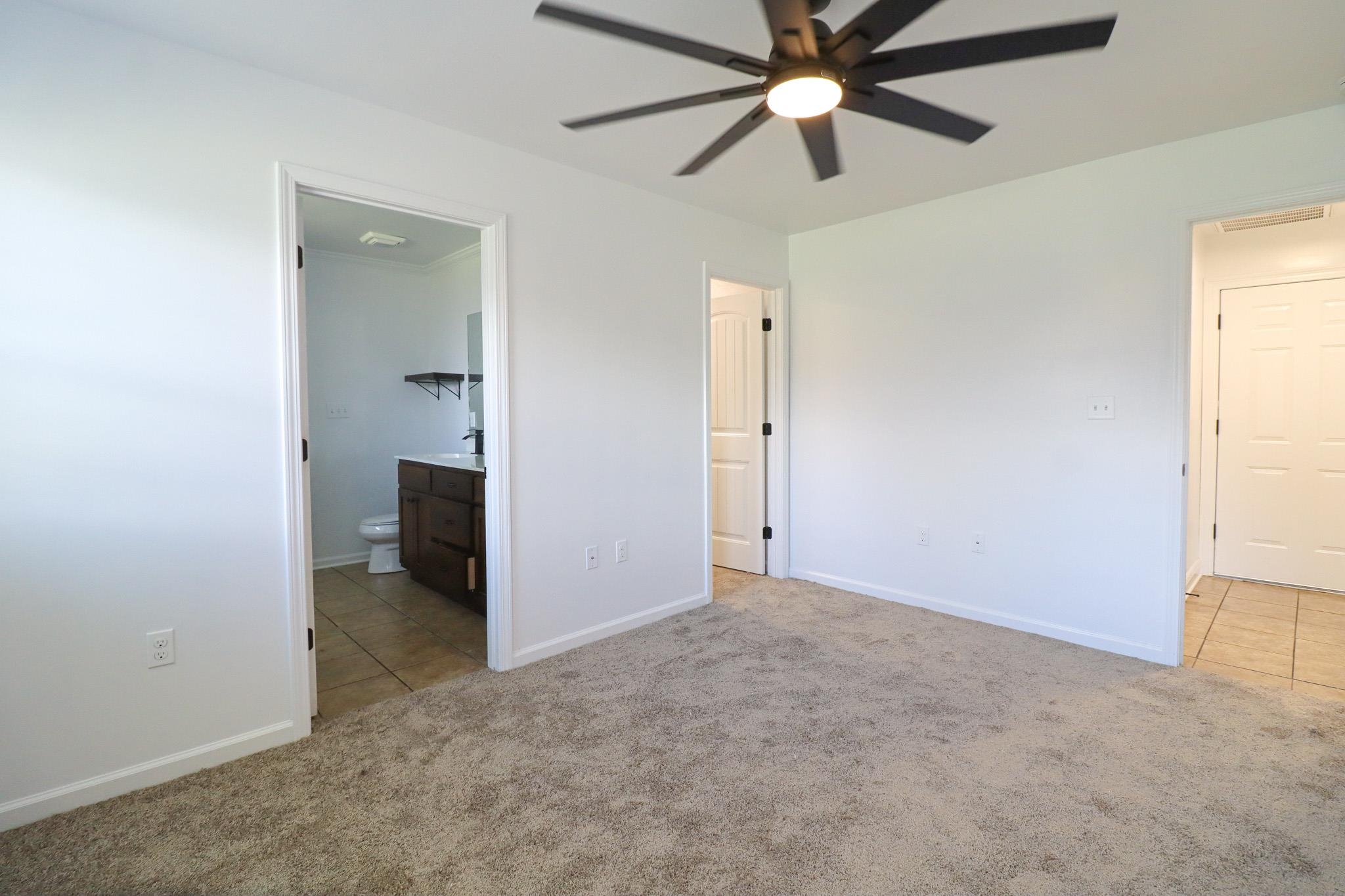 DONLEE RIDGE - Residential