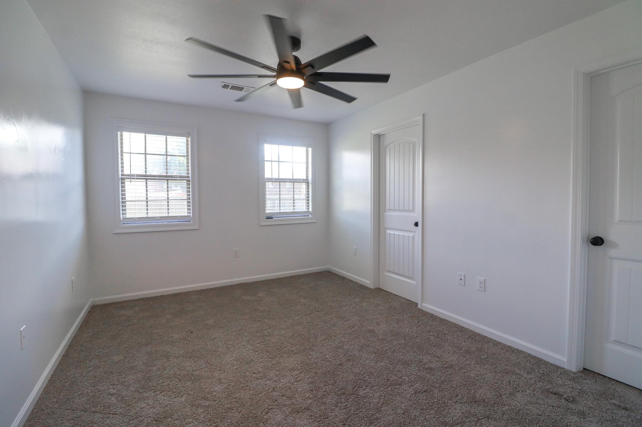 DONLEE RIDGE - Residential