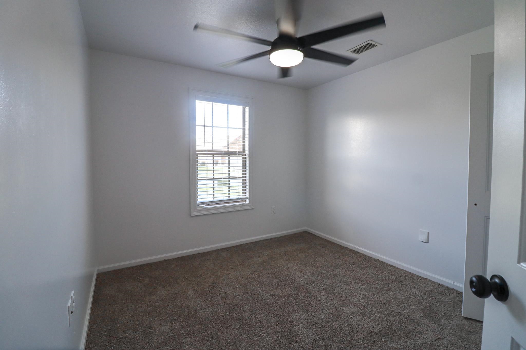 DONLEE RIDGE - Residential