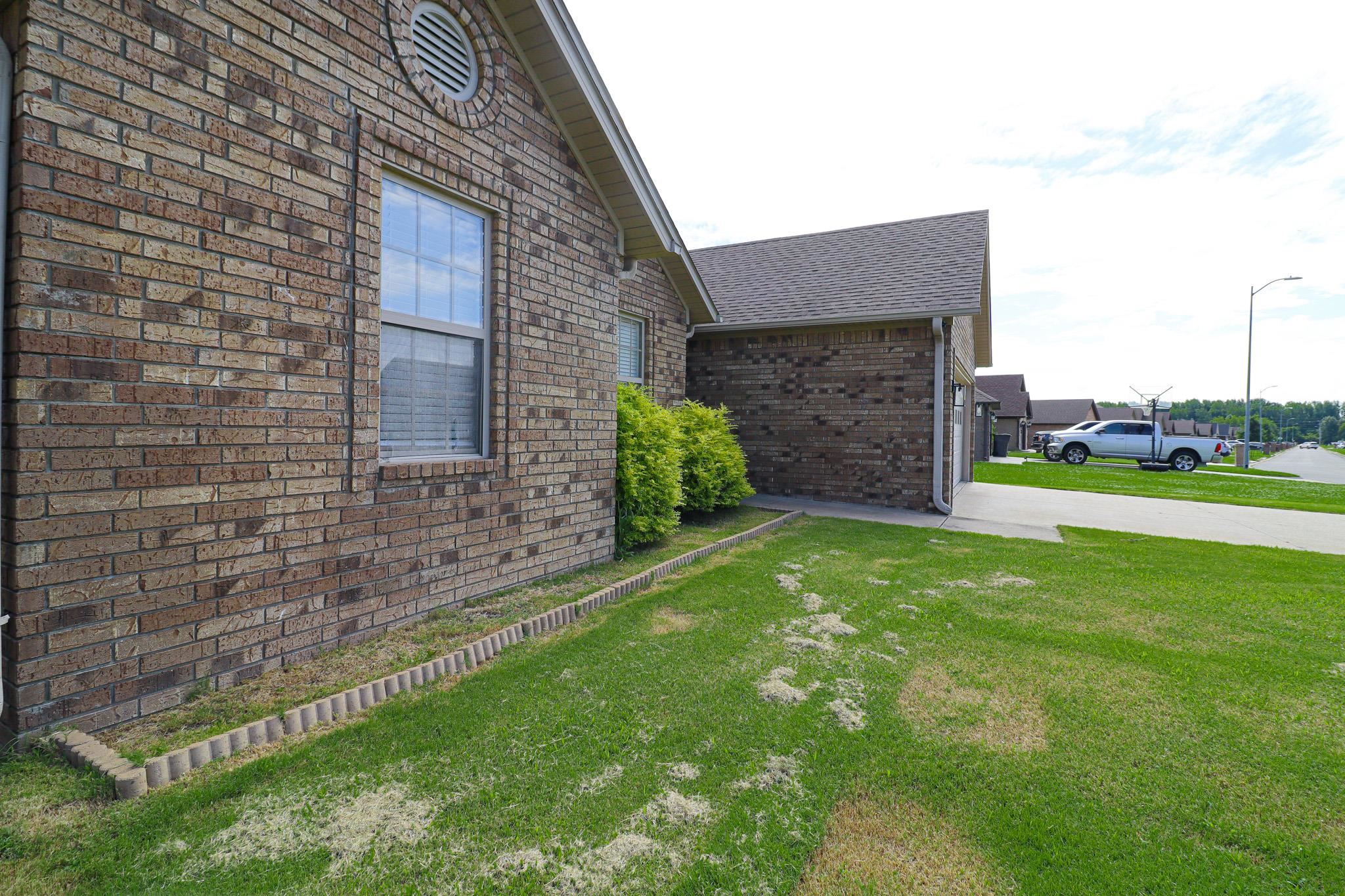 DONLEE RIDGE - Residential