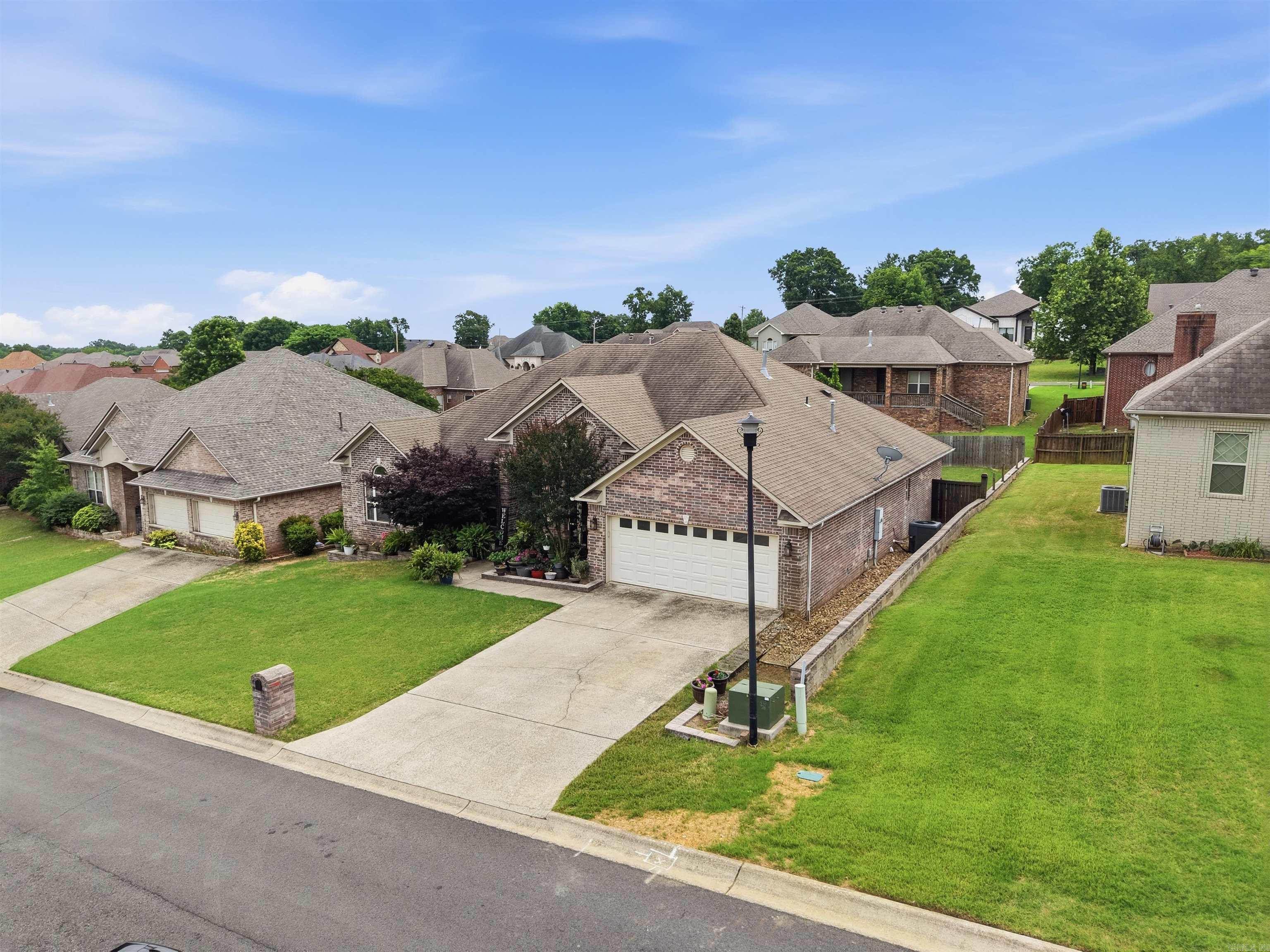 MILLERS CROSSING - Residential