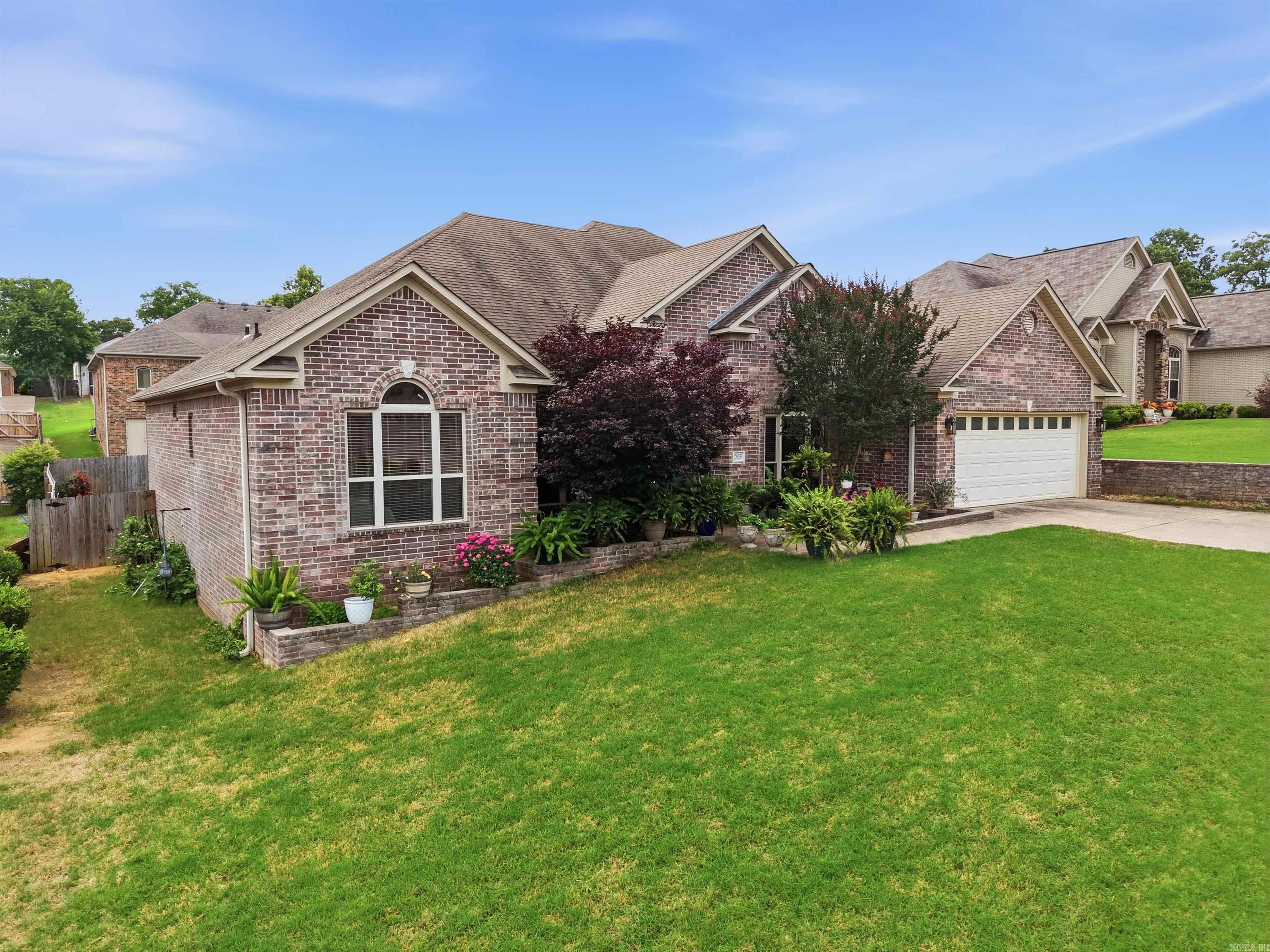 MILLERS CROSSING - Residential