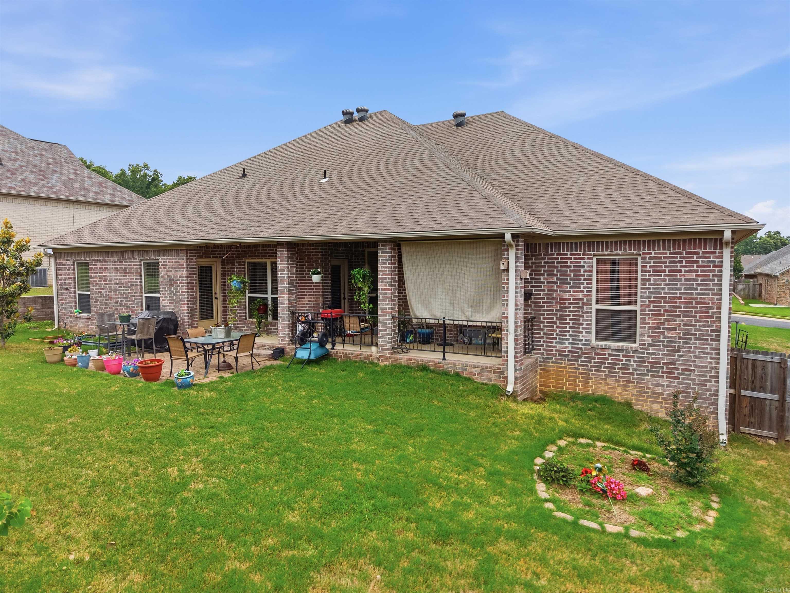 MILLERS CROSSING - Residential