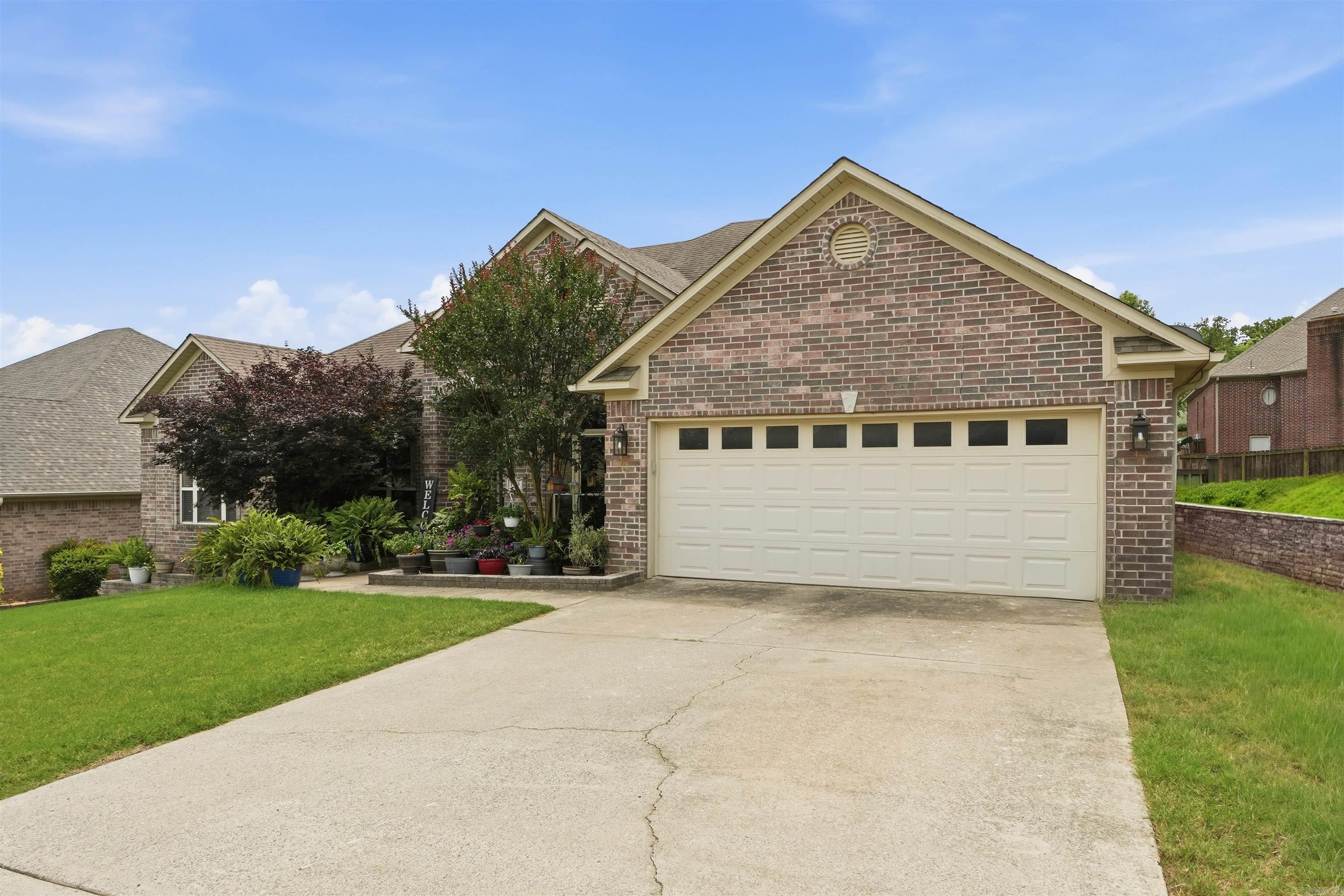 MILLERS CROSSING - Residential