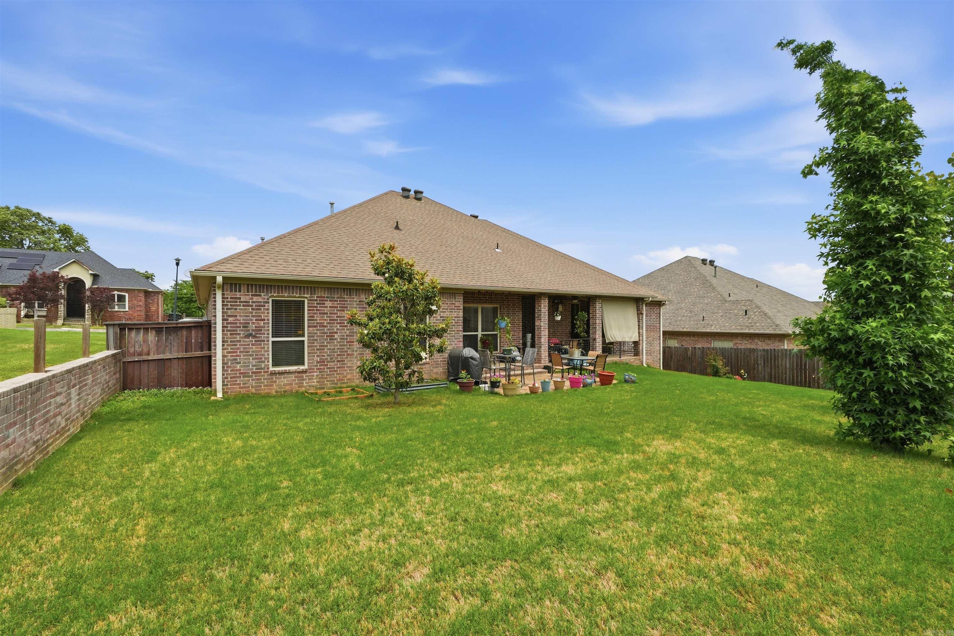 MILLERS CROSSING - Residential