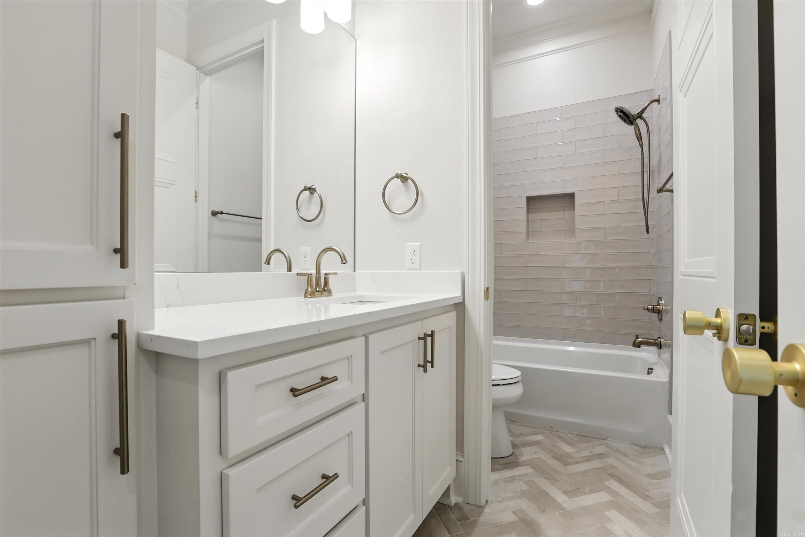 THE WOODLANDS - Residential