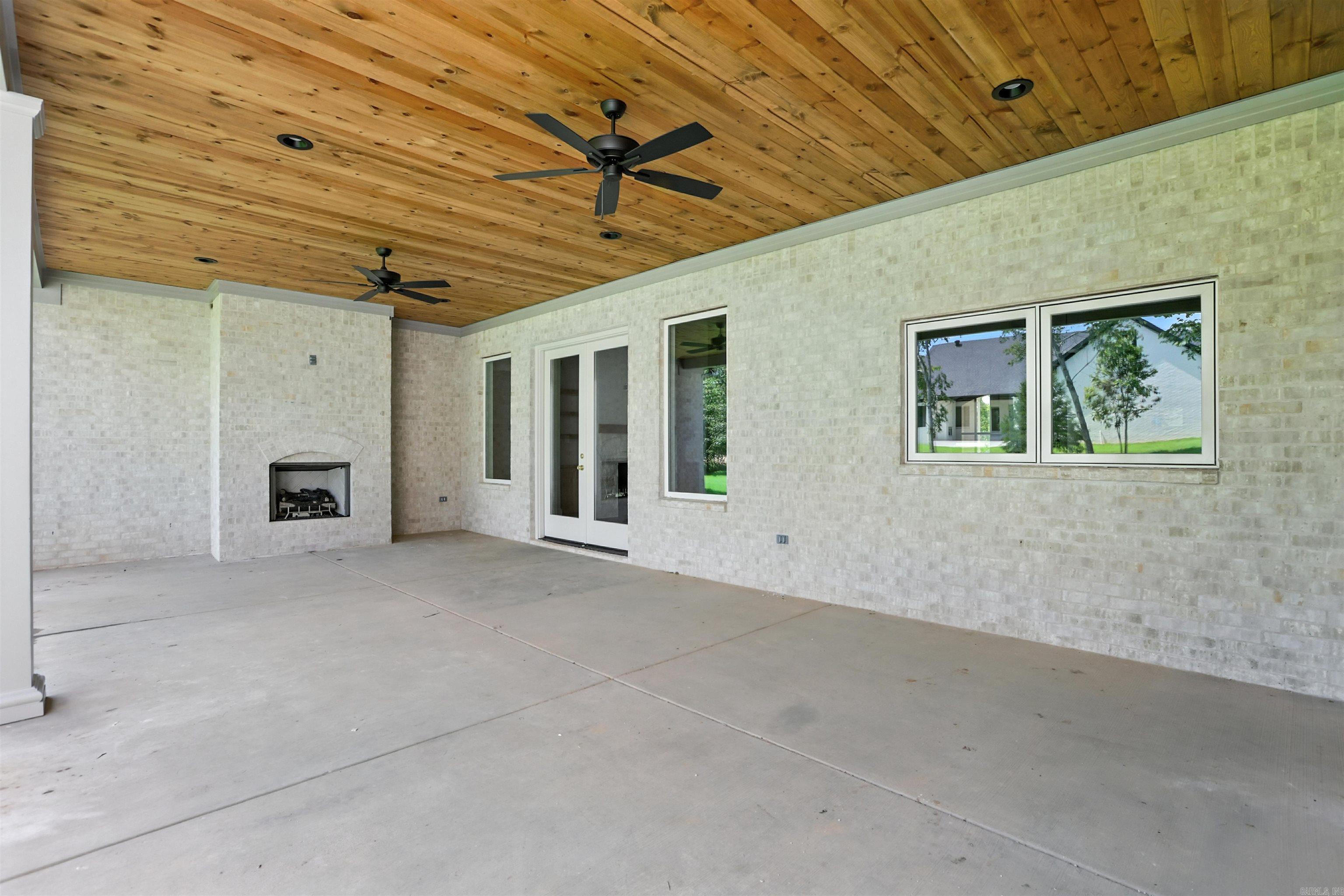 THE WOODLANDS - Residential