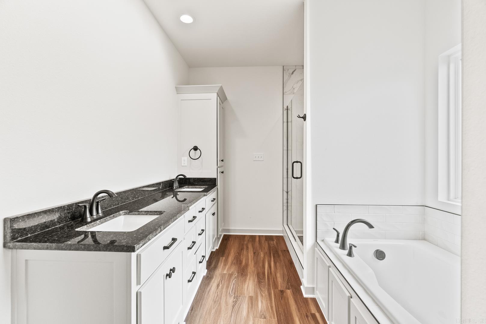 LEWIS COVE - Residential