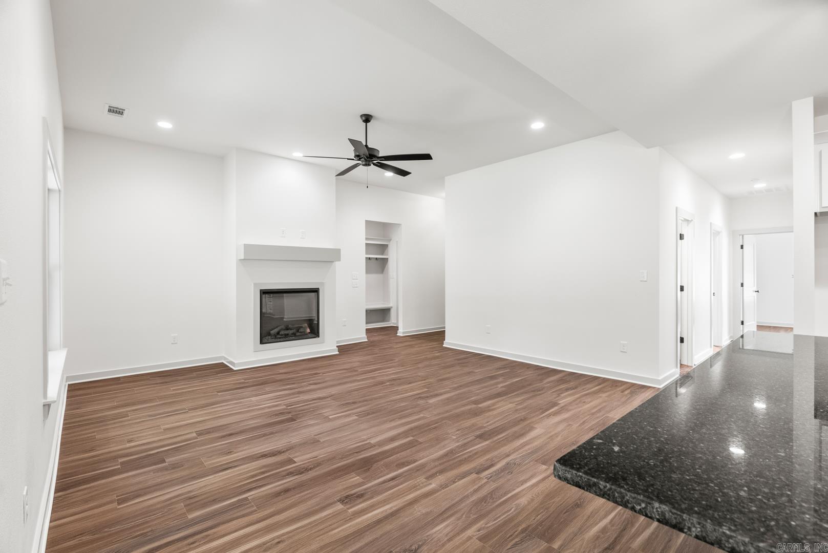 LEWIS COVE - Residential