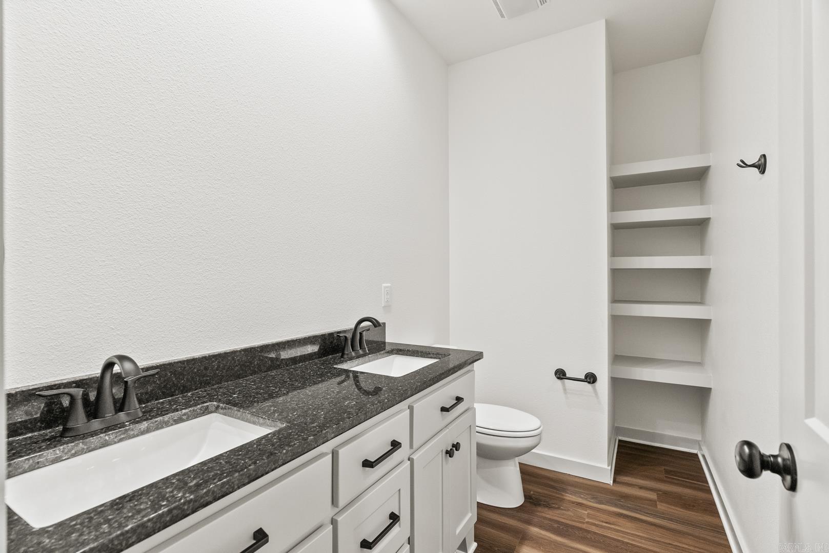 LEWIS COVE - Residential