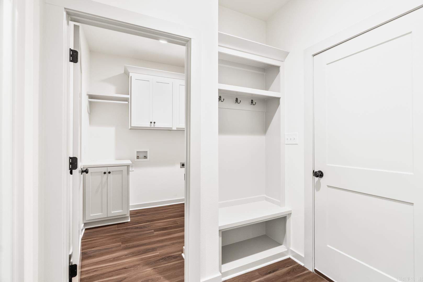 LEWIS COVE - Residential